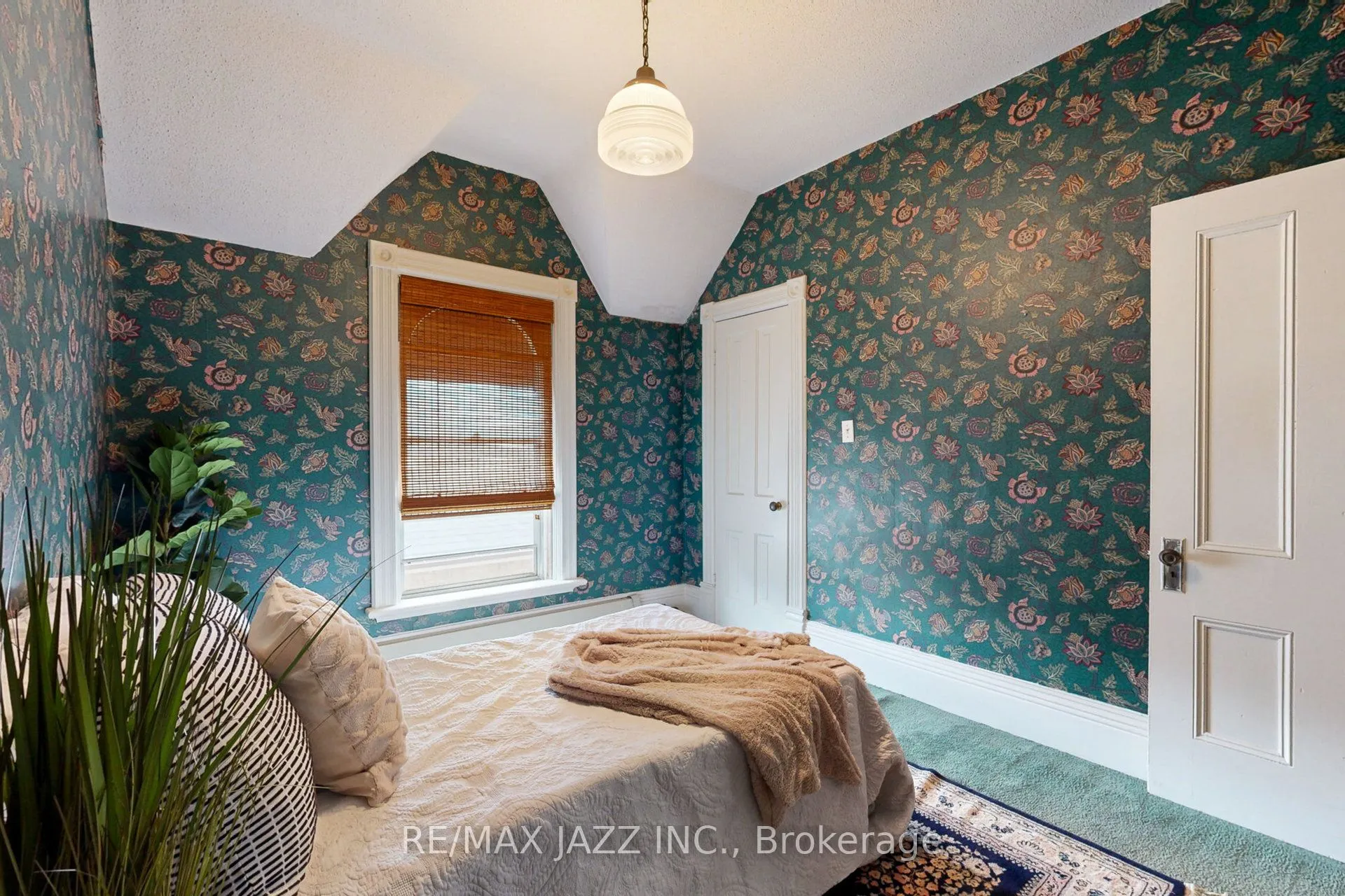 243 Brant Avenue