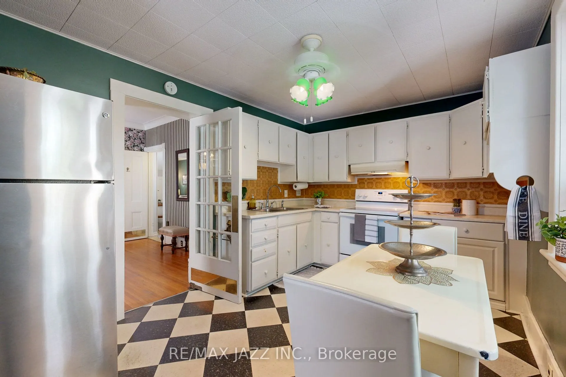 243 Brant Avenue