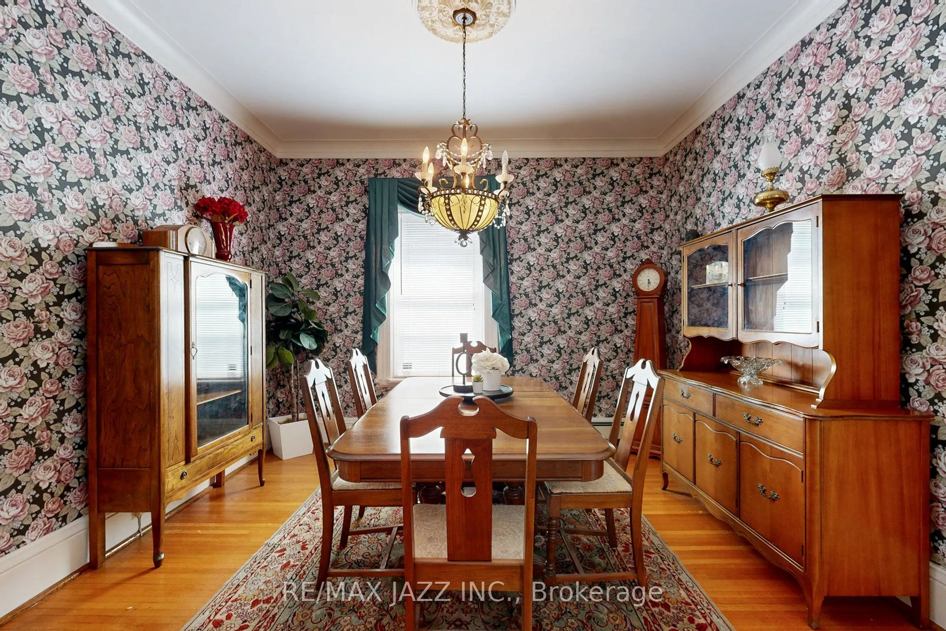 243 Brant Avenue