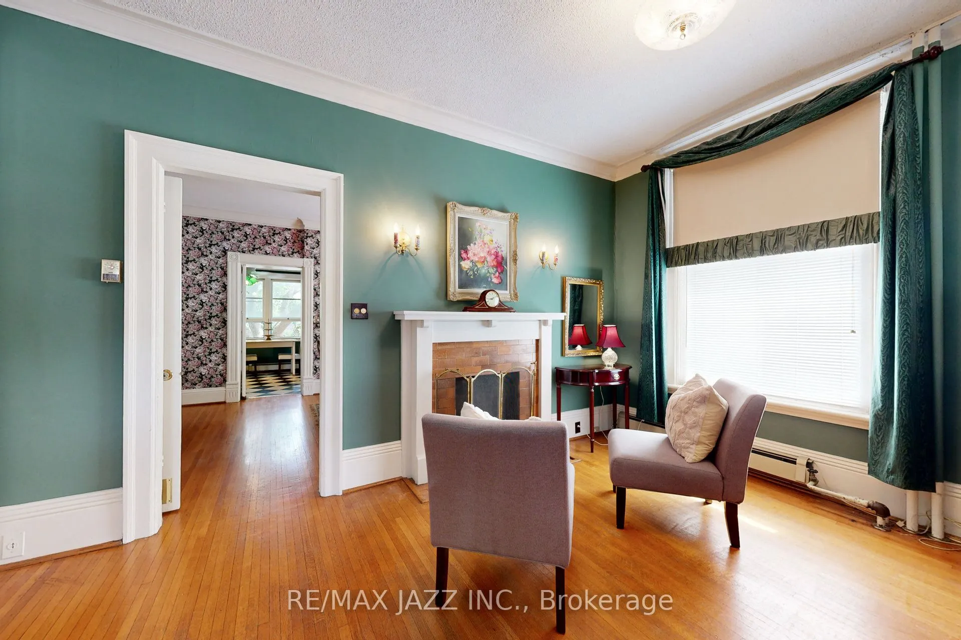 243 Brant Avenue