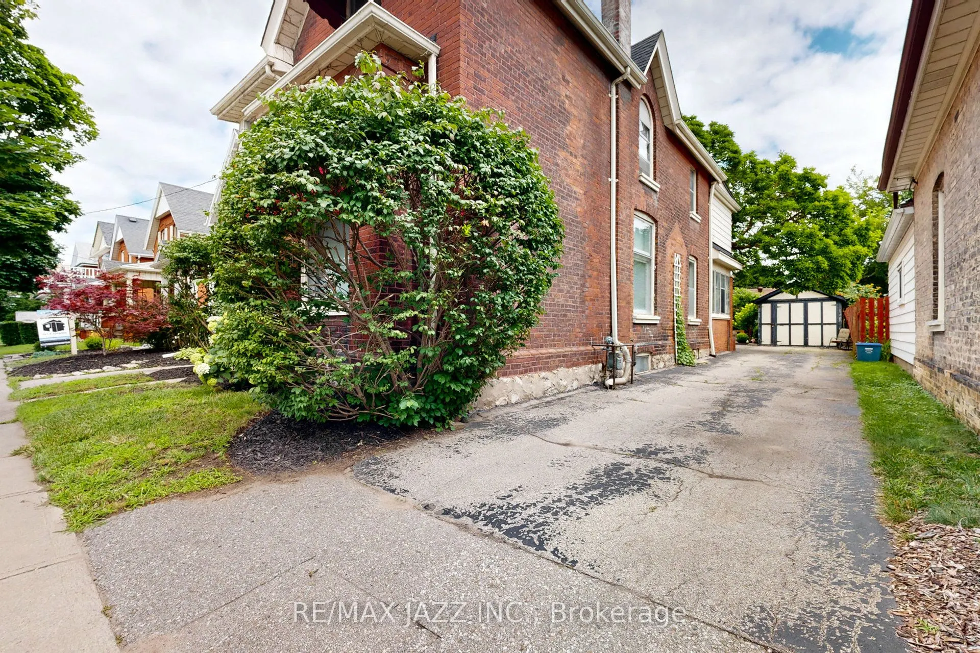 243 Brant Avenue