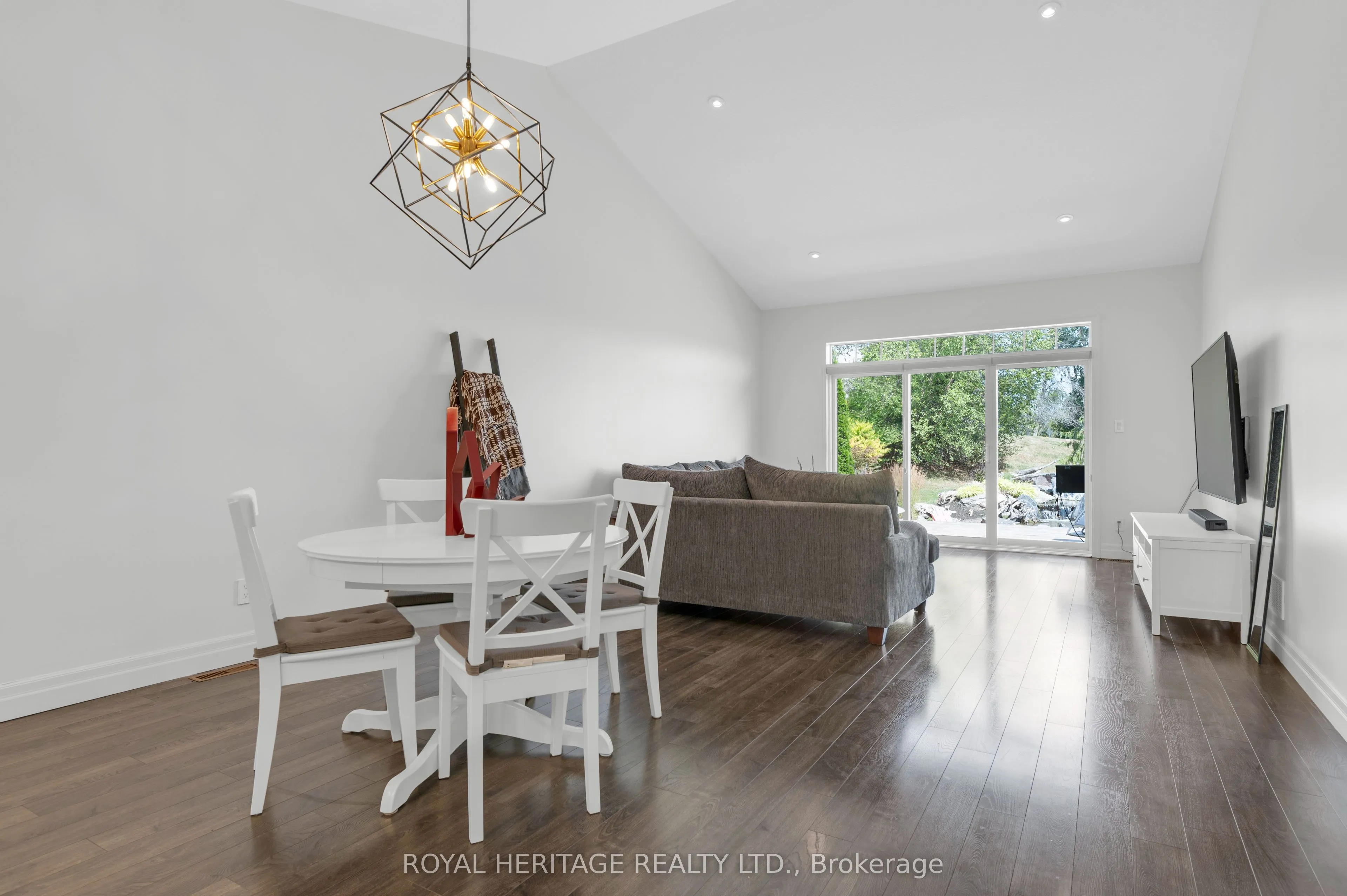 4 Kingfisher Drive