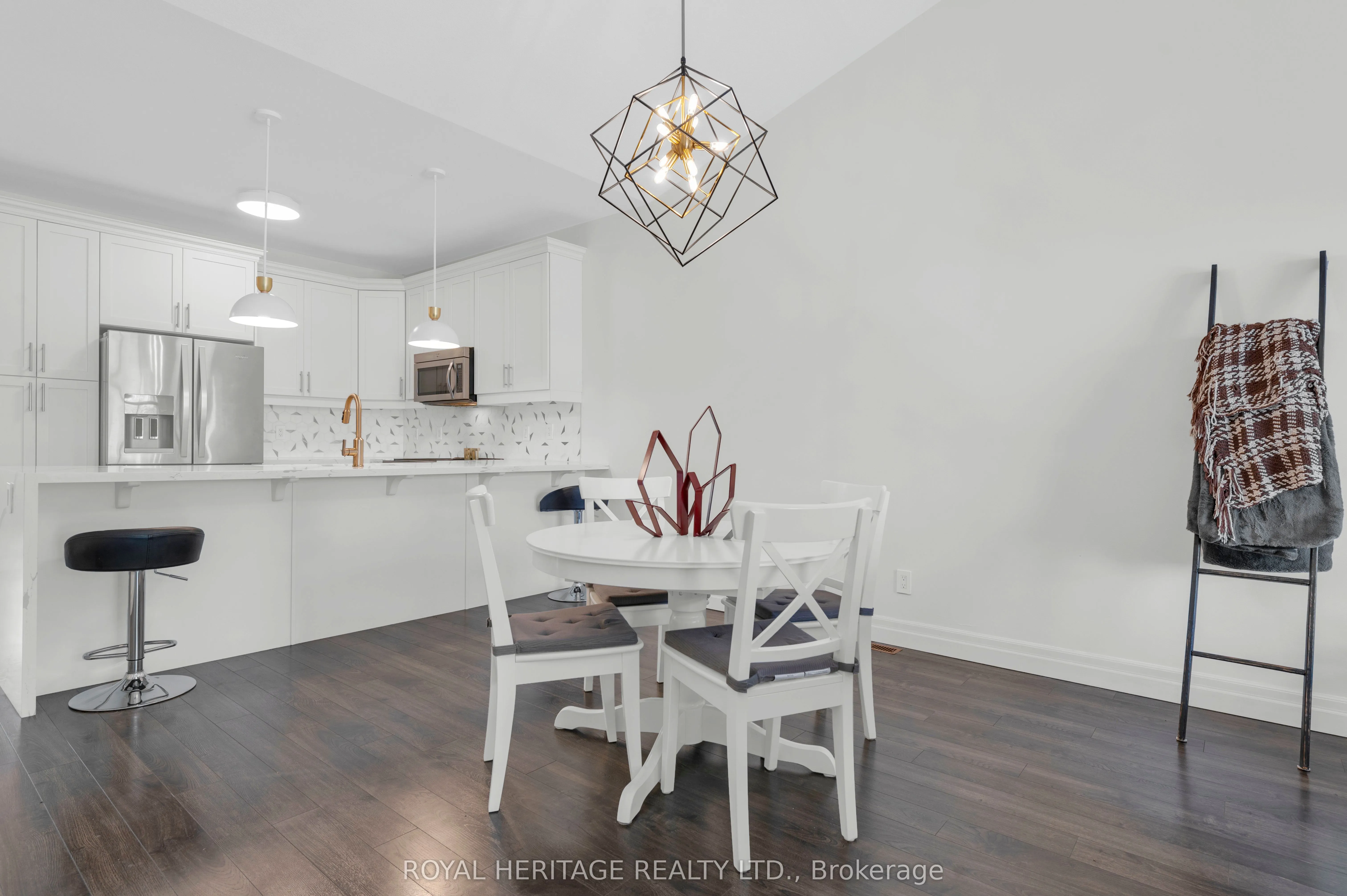 4 Kingfisher Drive
