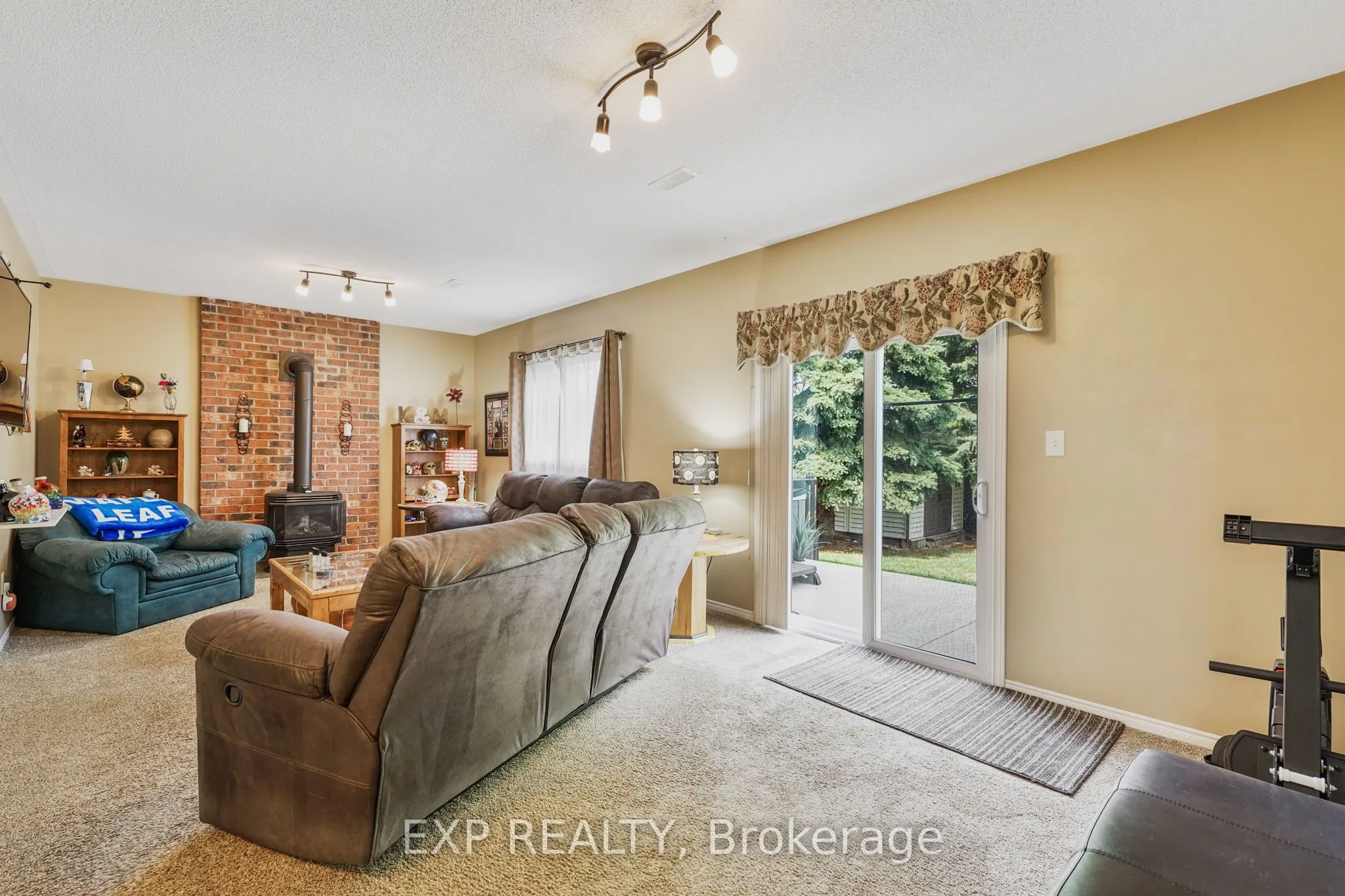 155 John Davies Drive