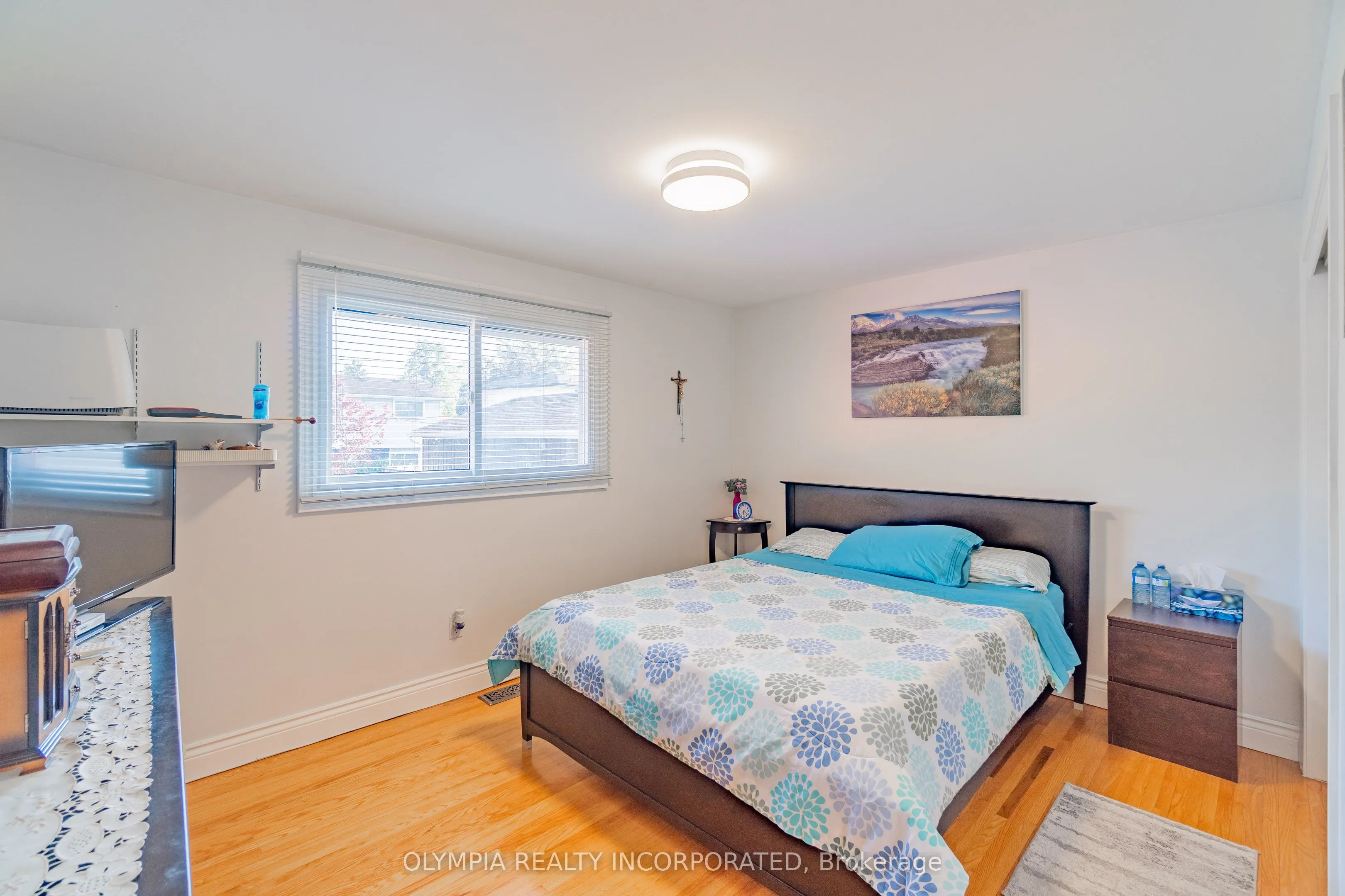 8133 Sarah Street