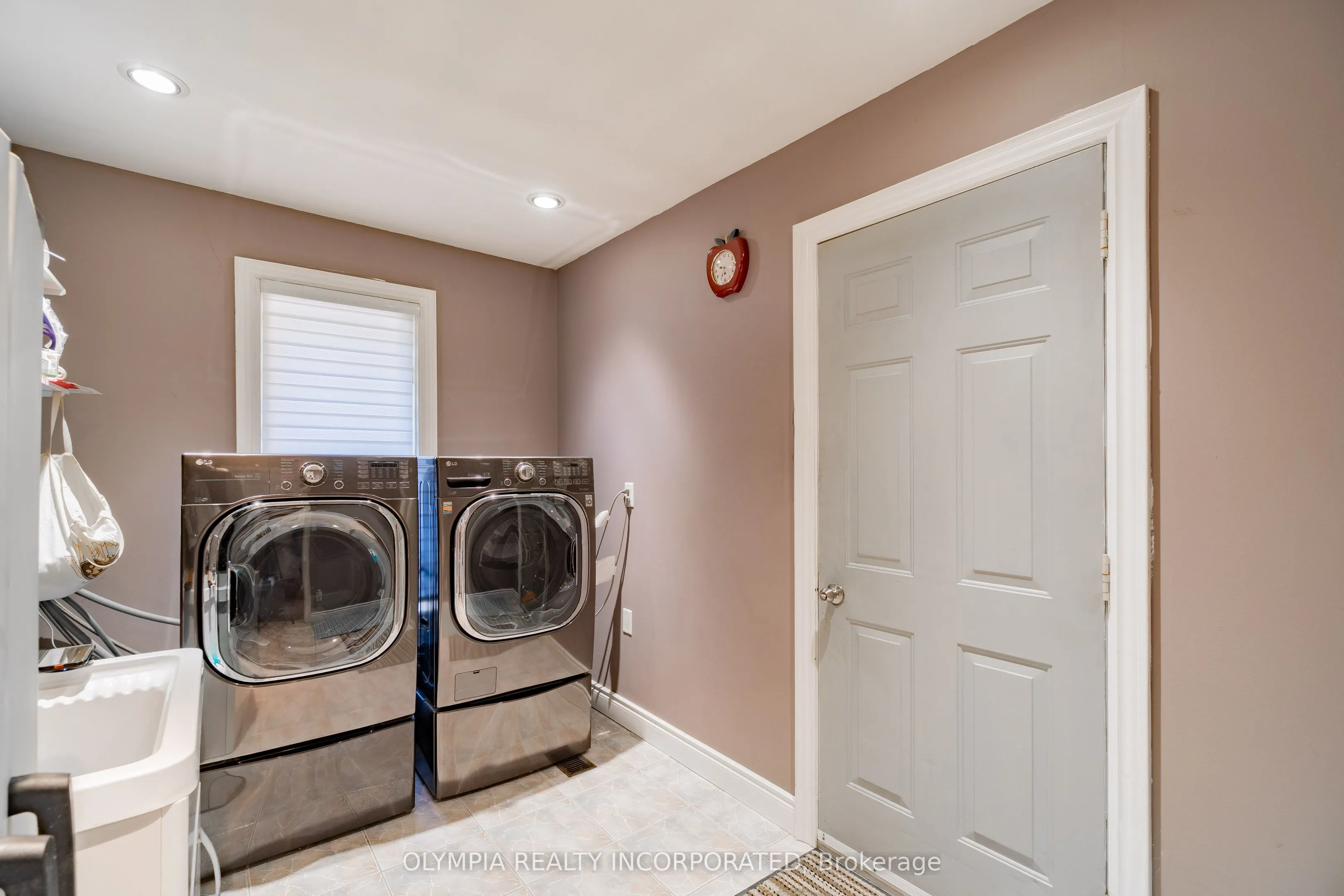 8133 Sarah Street