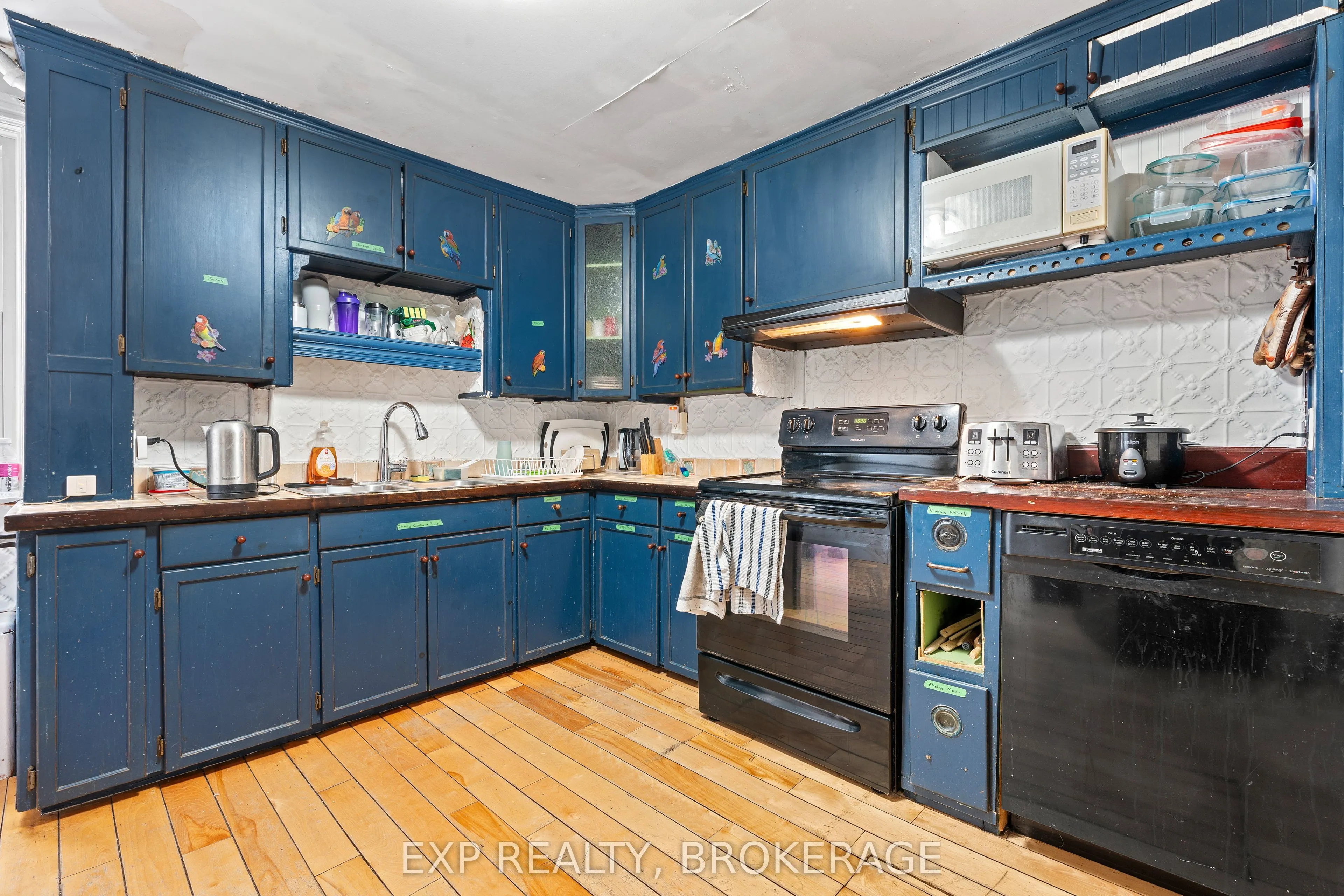 212 RIDEAU Street
