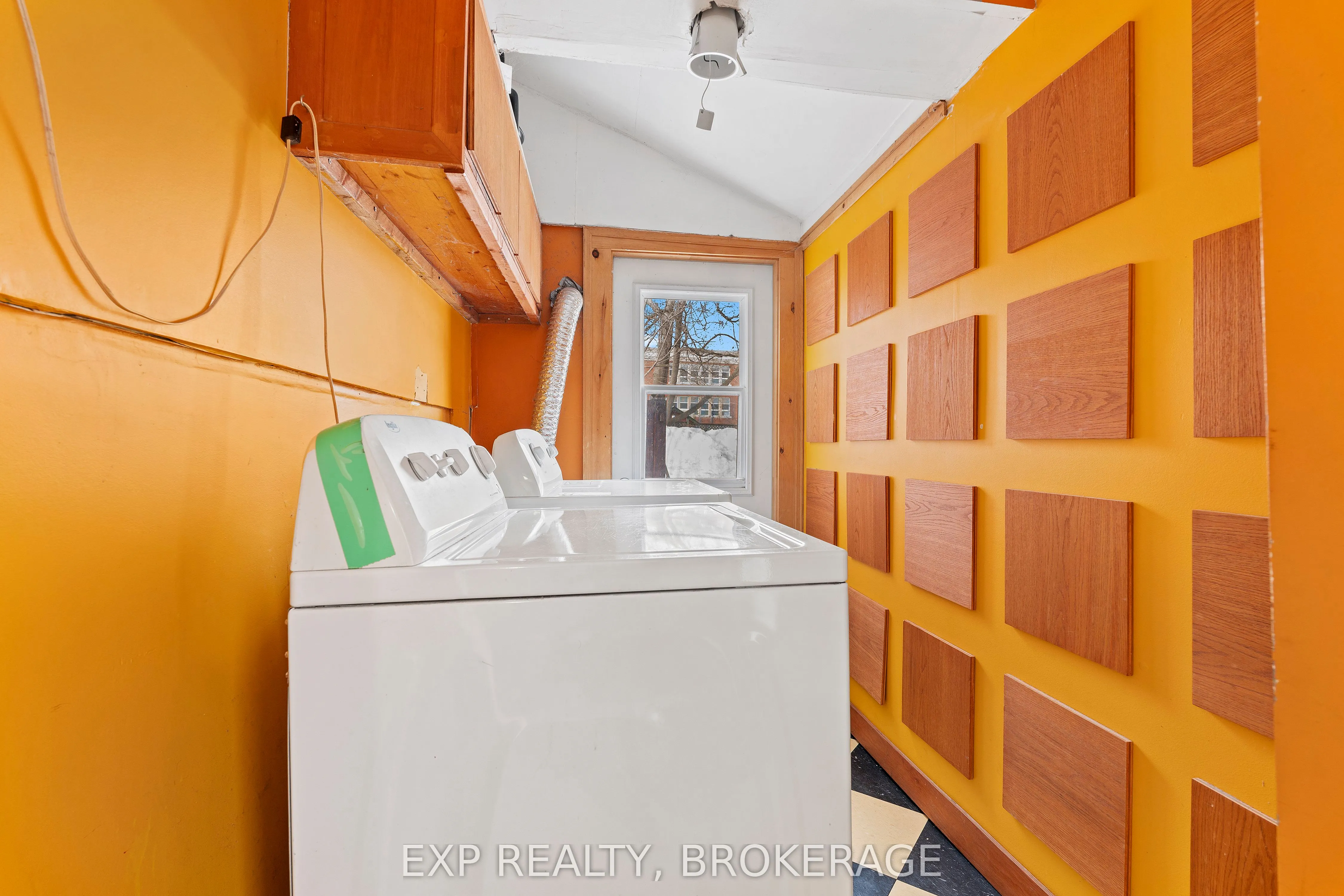 212 RIDEAU Street