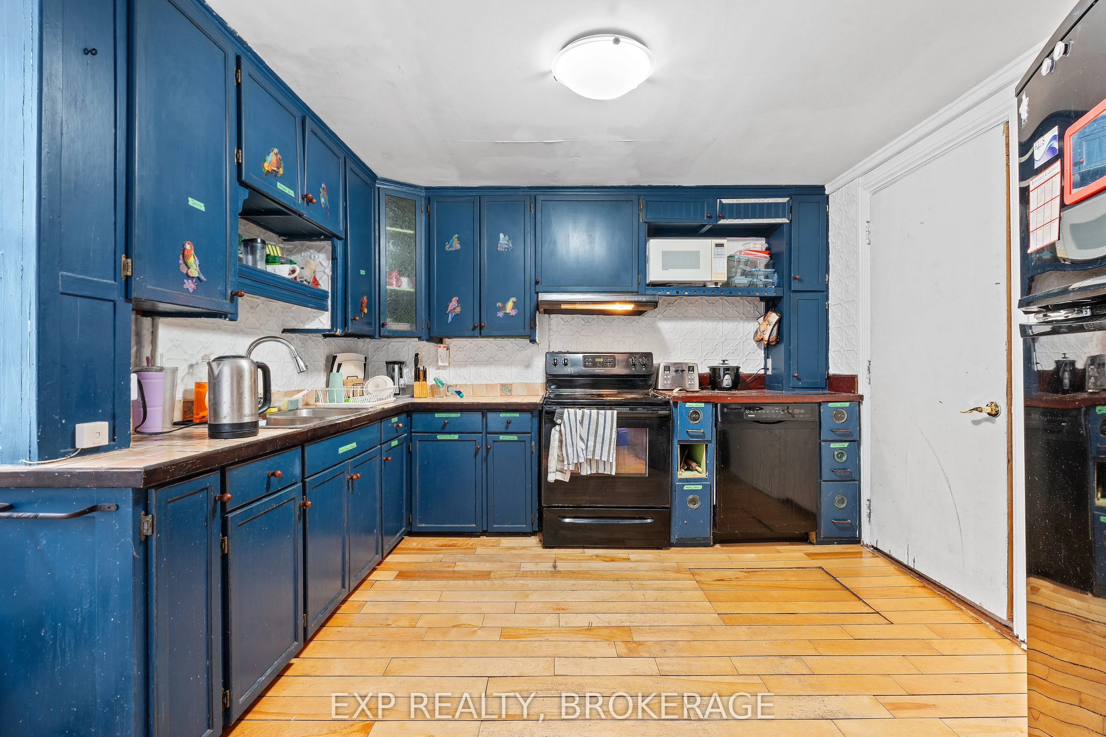 212 RIDEAU Street