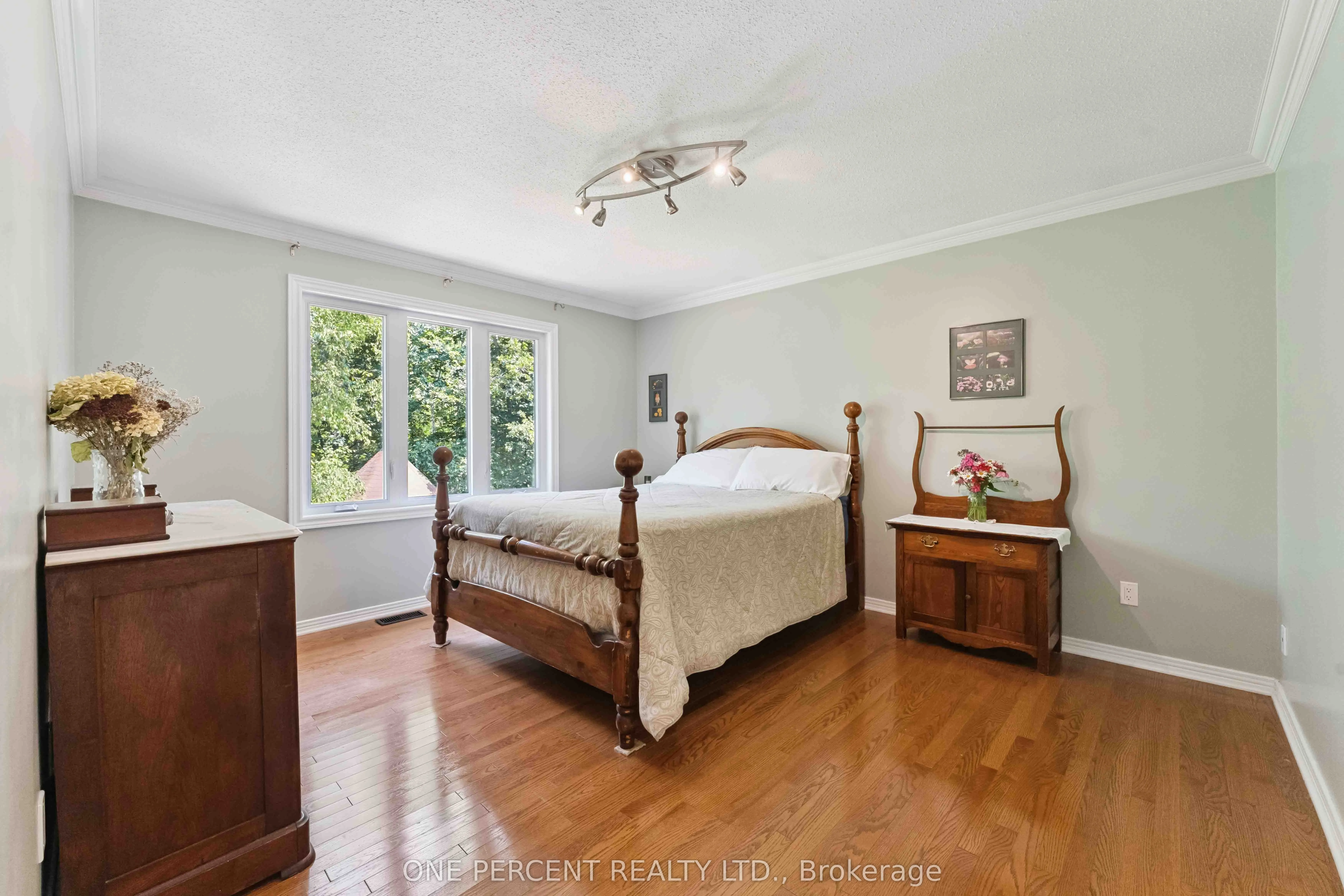 100 JOHN ASELFORD Drive