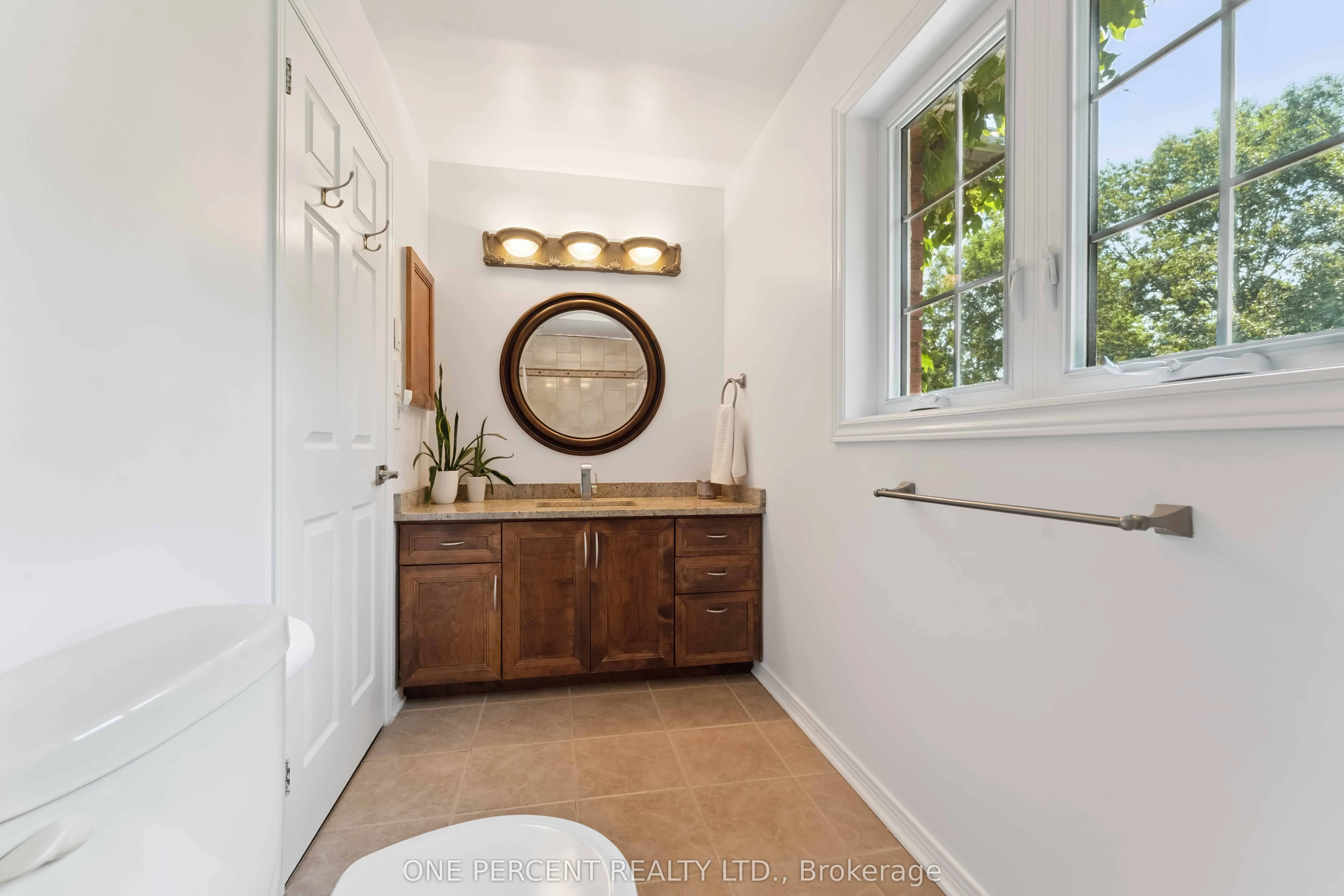 100 JOHN ASELFORD Drive