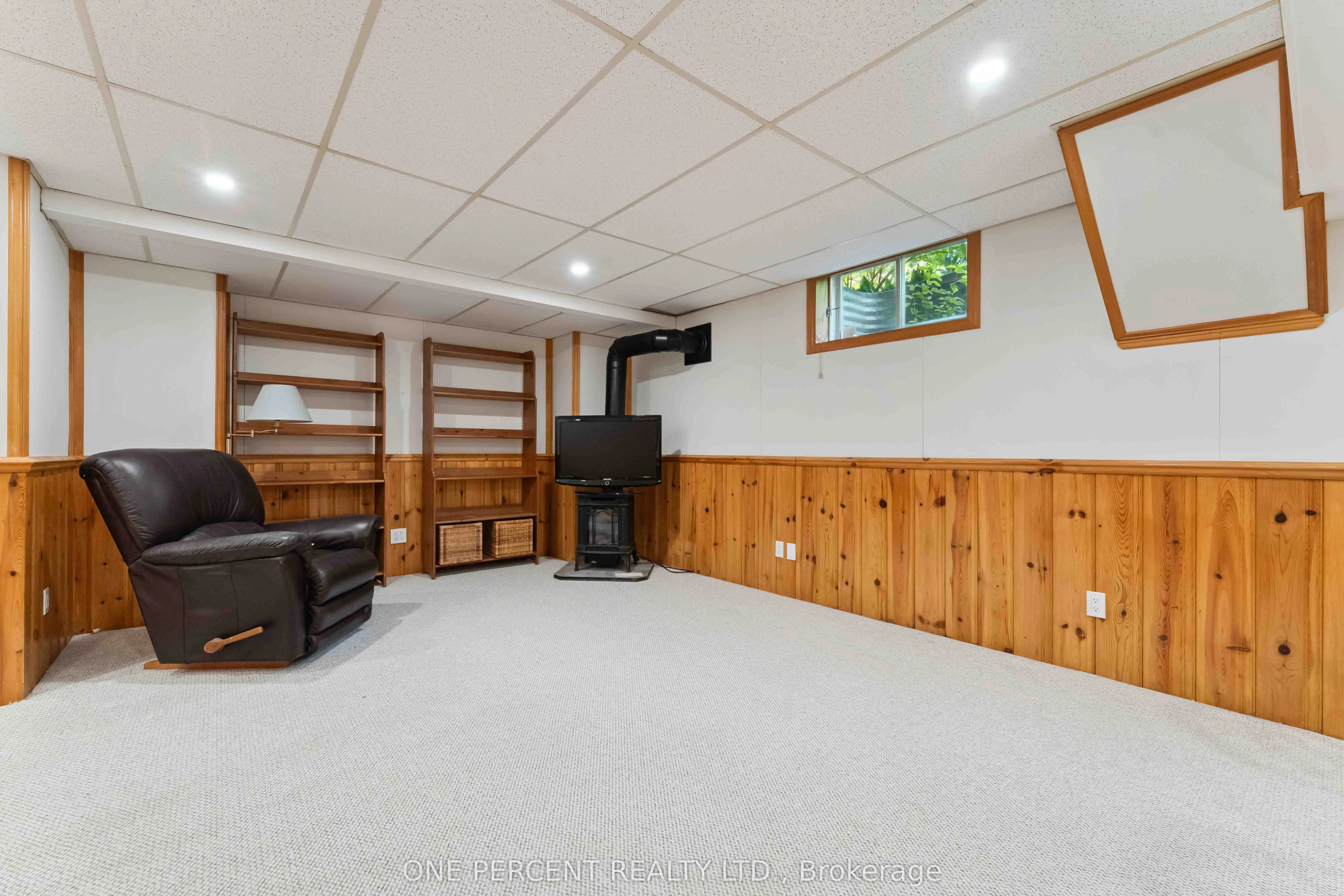 100 JOHN ASELFORD Drive