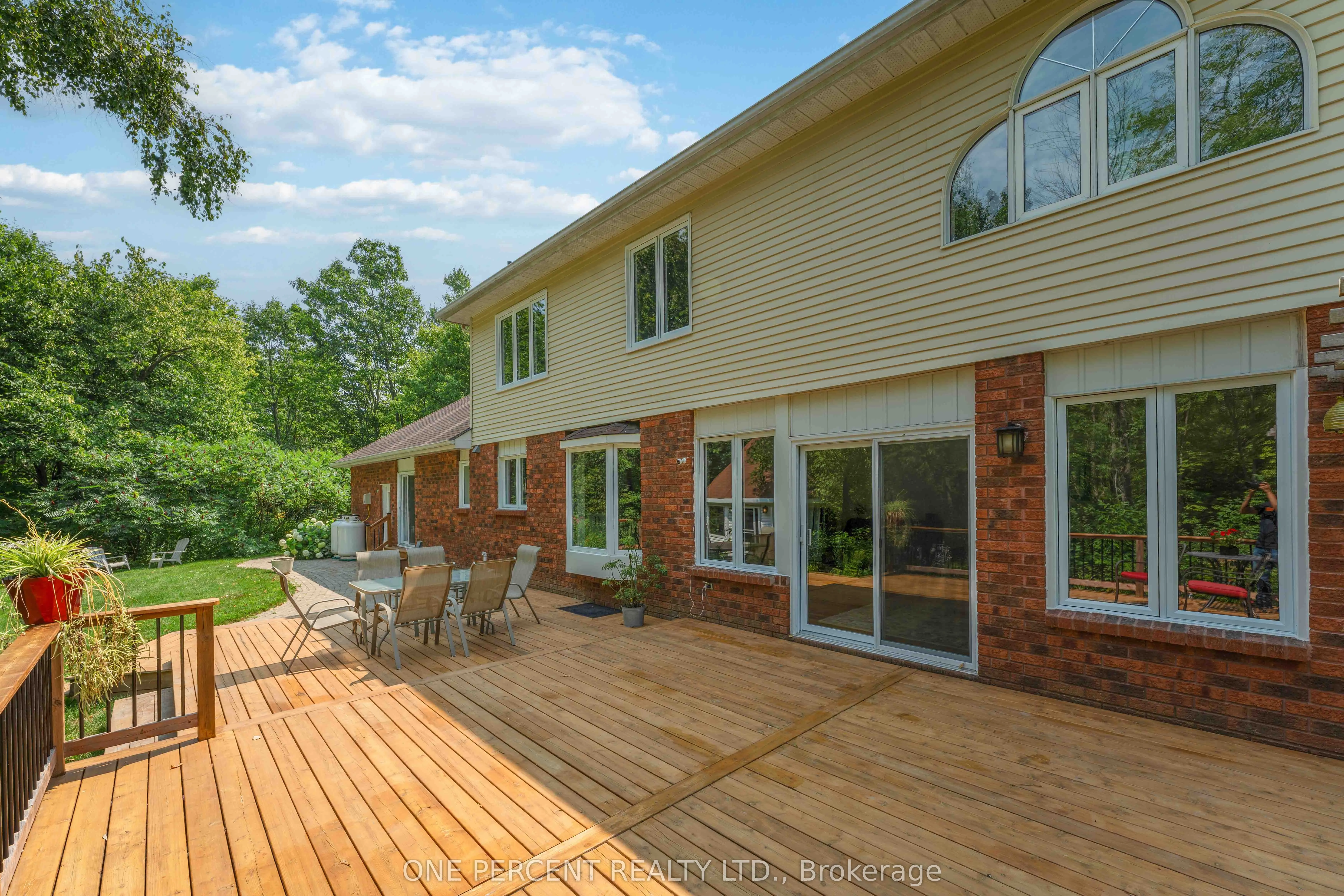 100 JOHN ASELFORD Drive