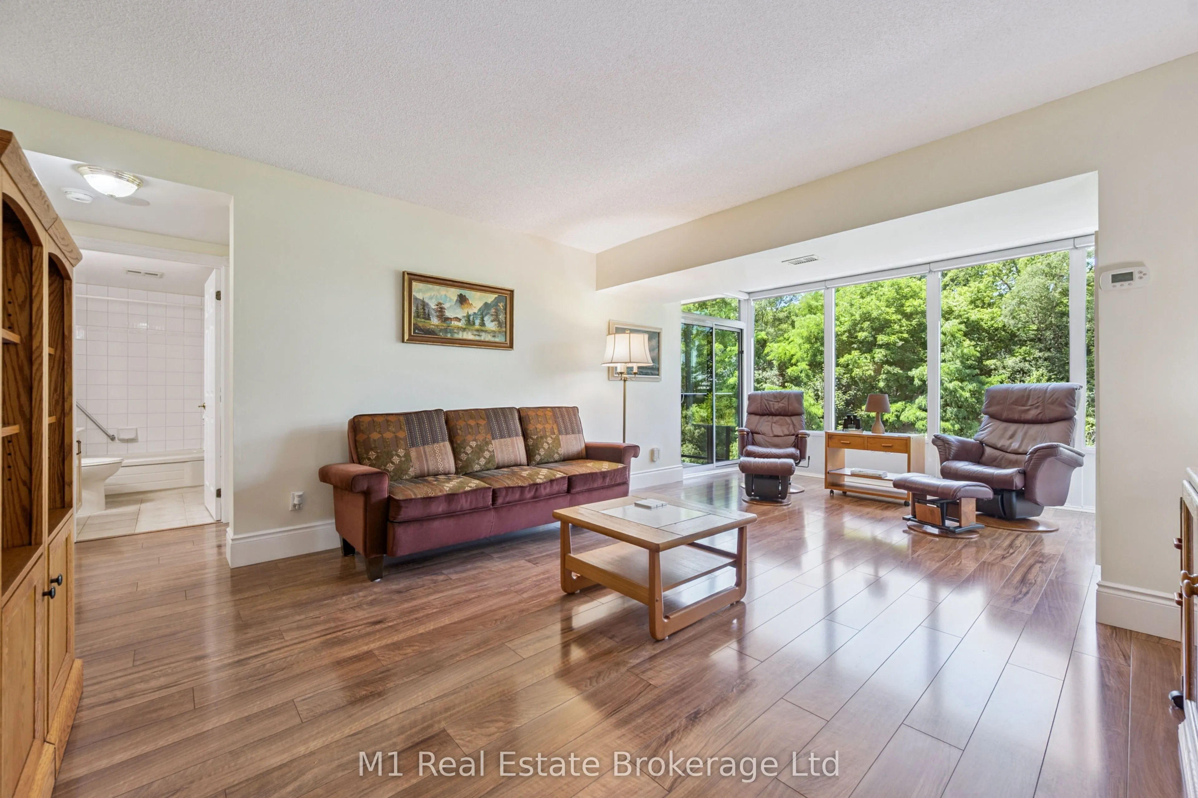 237 King Street W, #506
