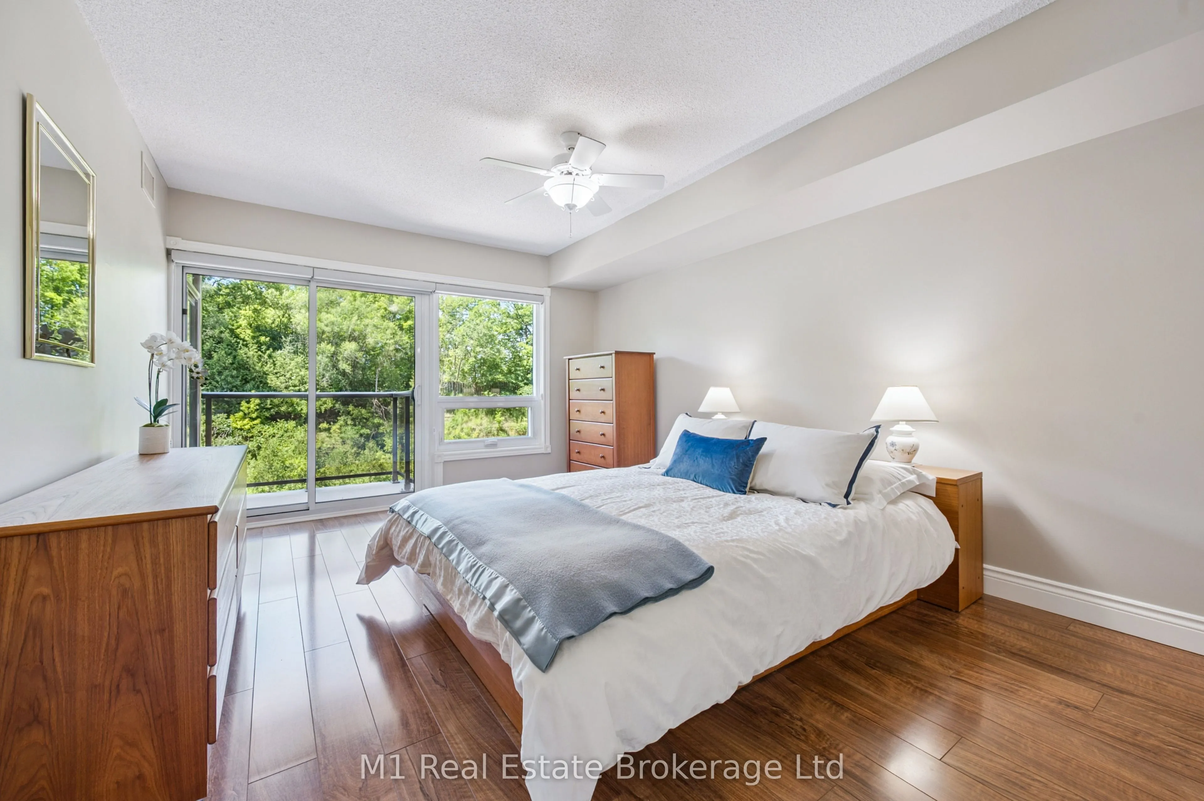 237 King Street W, #506
