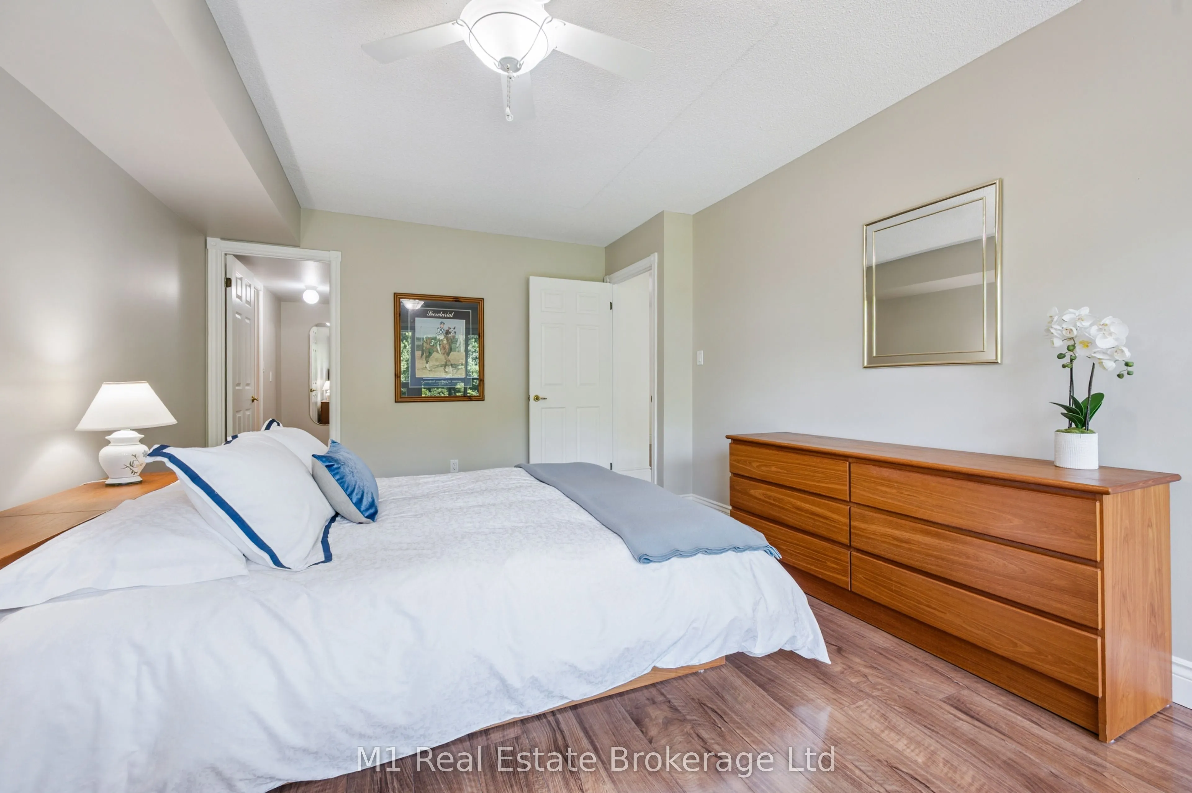237 King Street W, #506