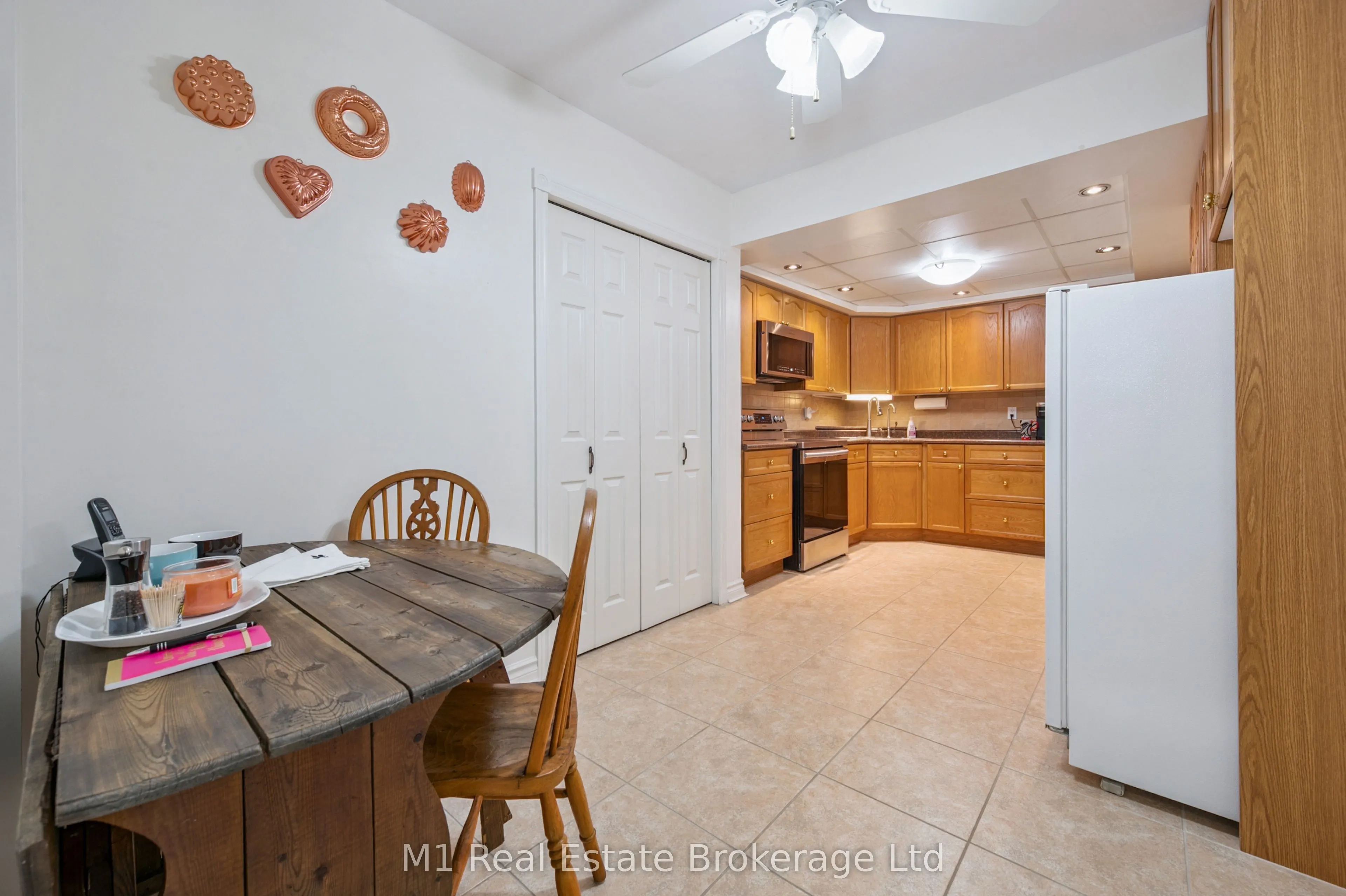 237 King Street W, #506