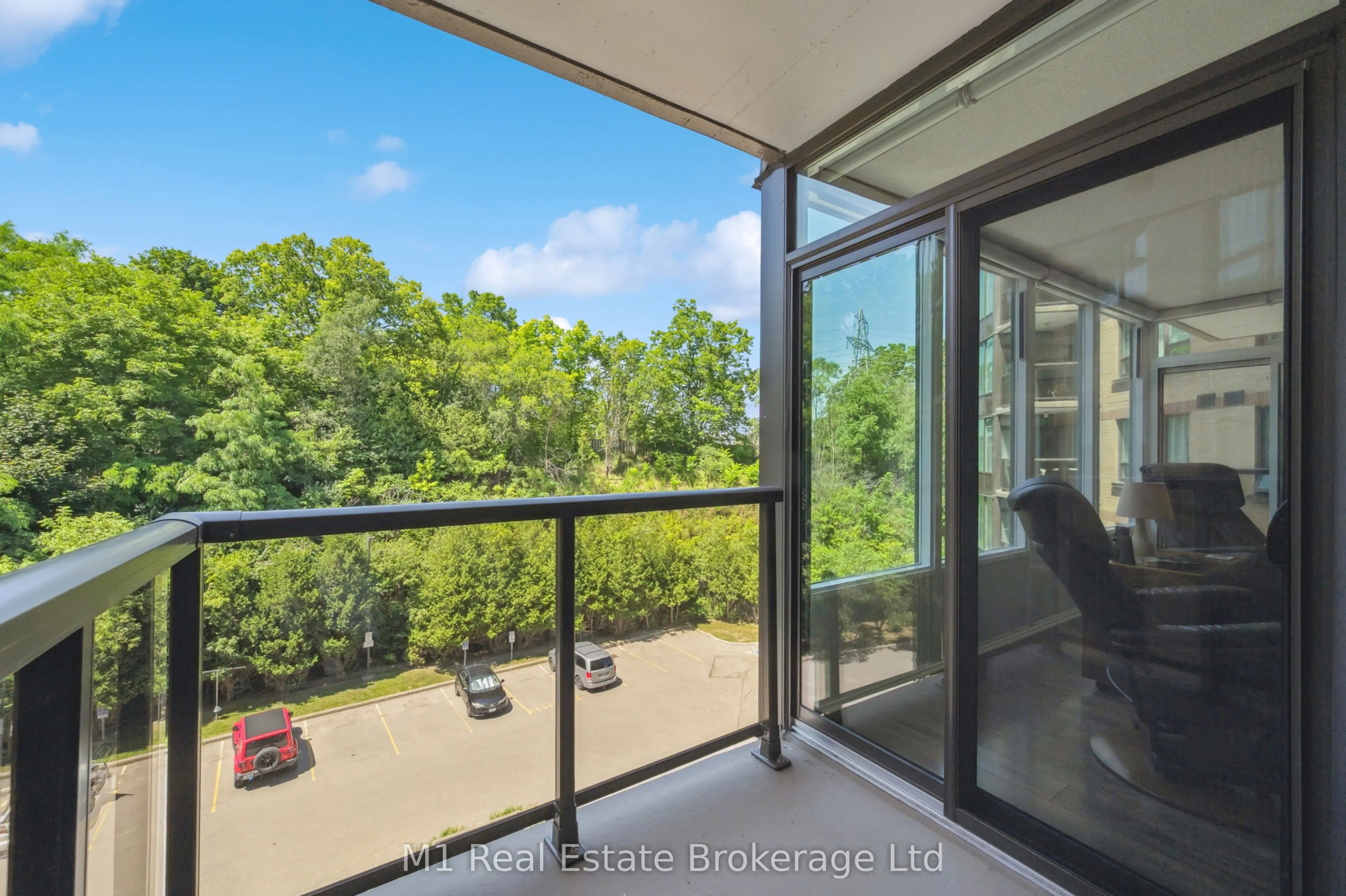 237 King Street W, #506