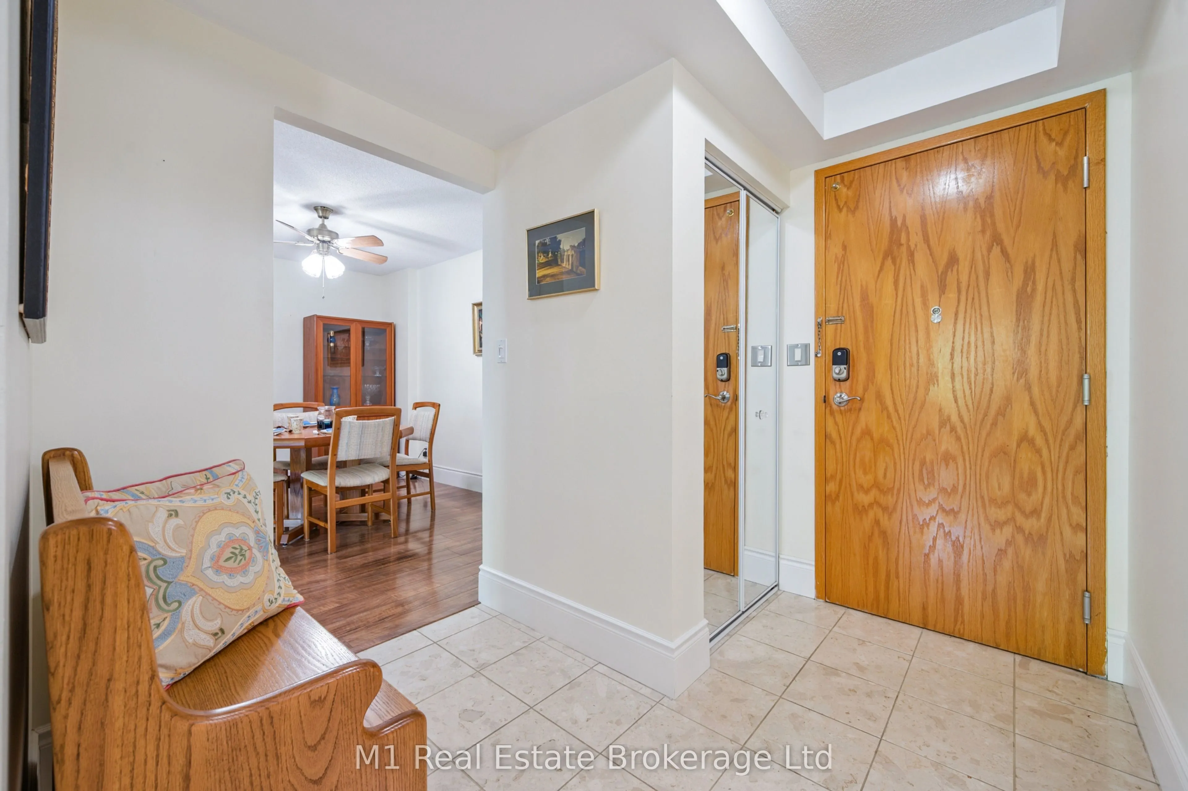 237 King Street W, #506