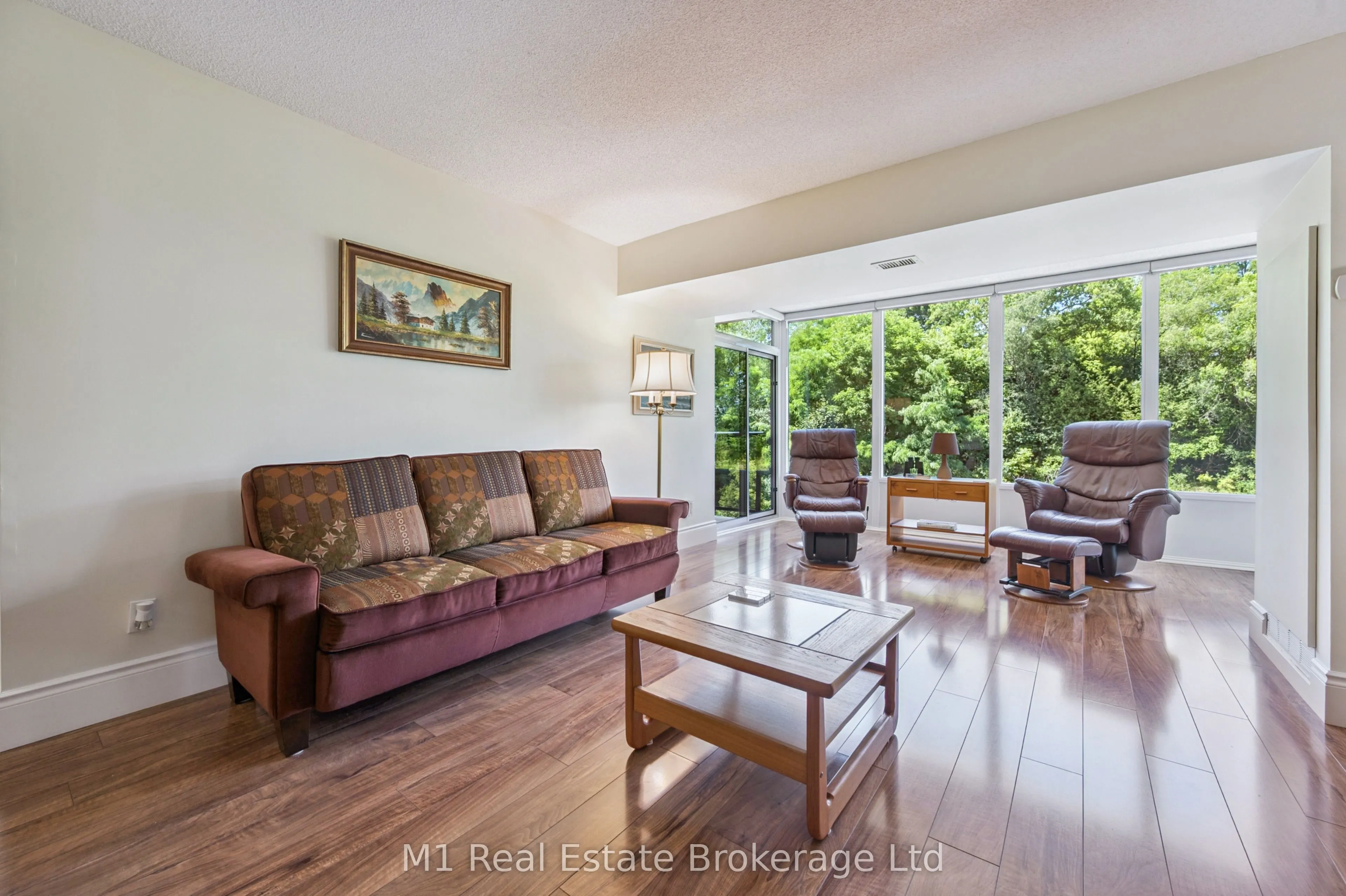 237 King Street W, #506