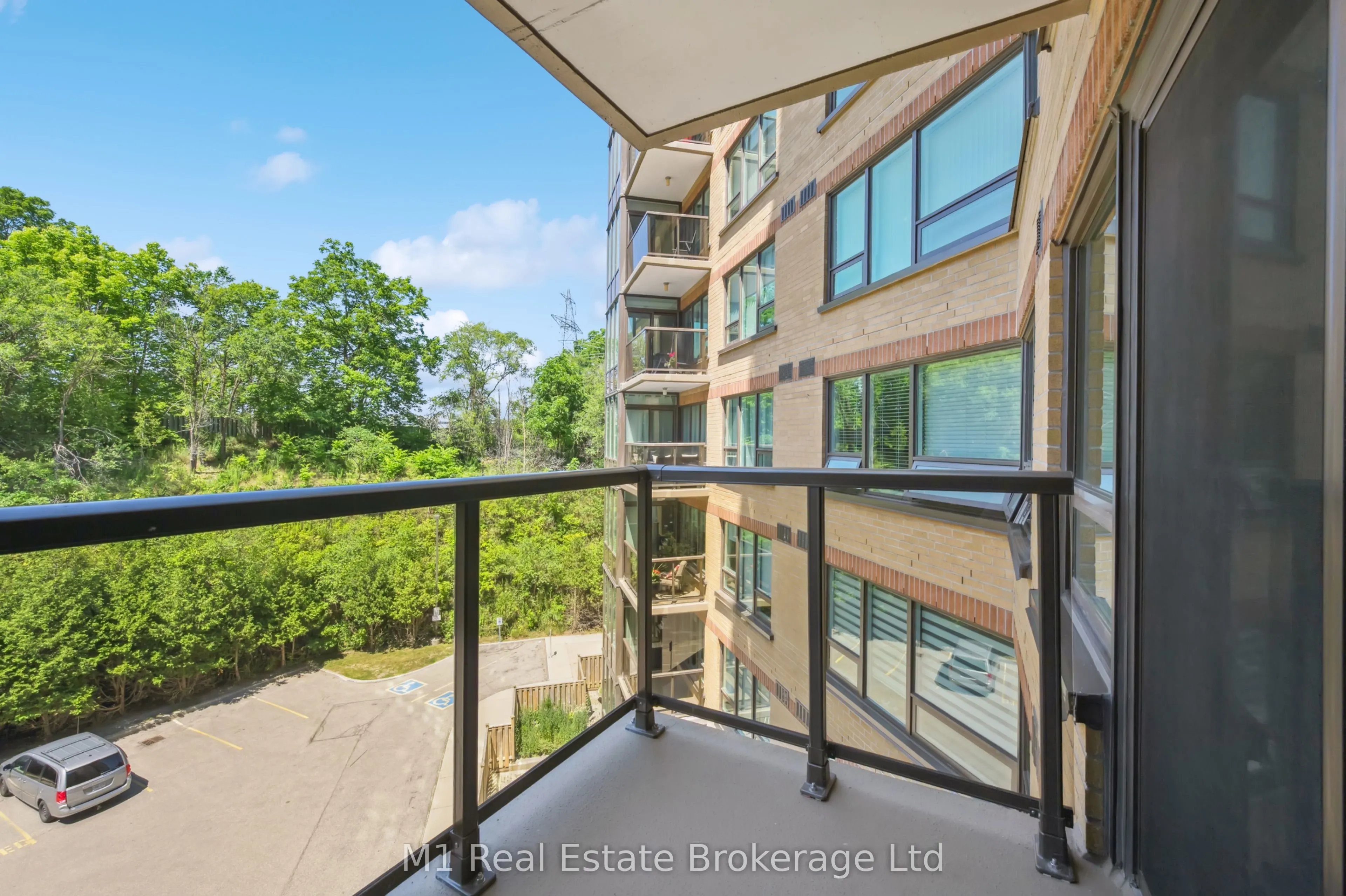 237 King Street W, #506