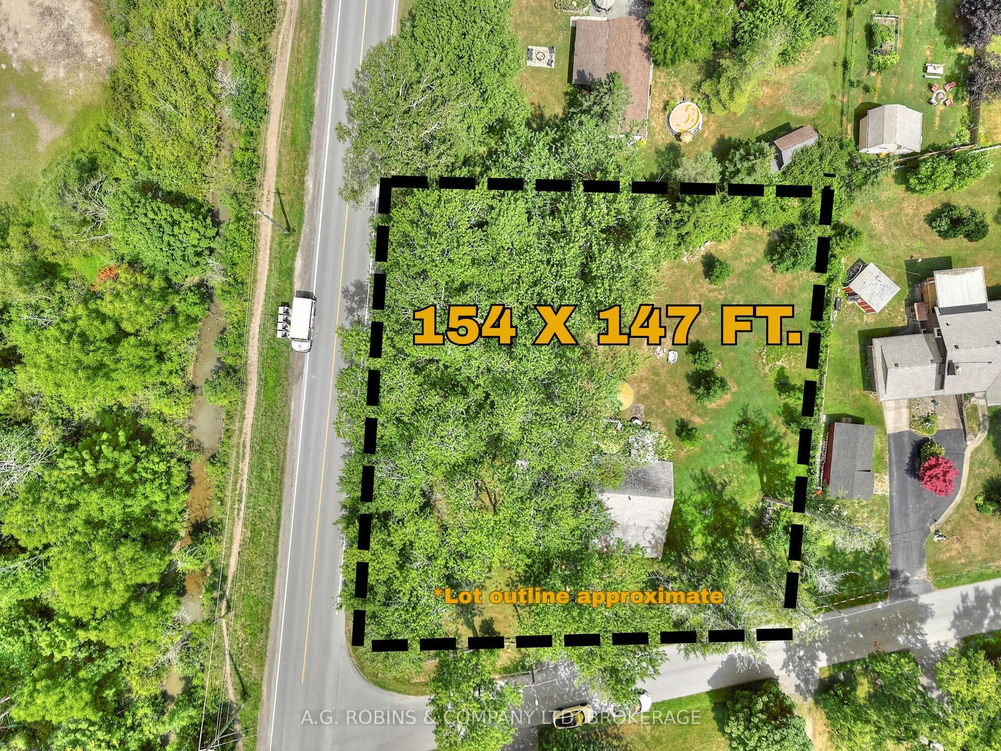 10598 Woodland Drive