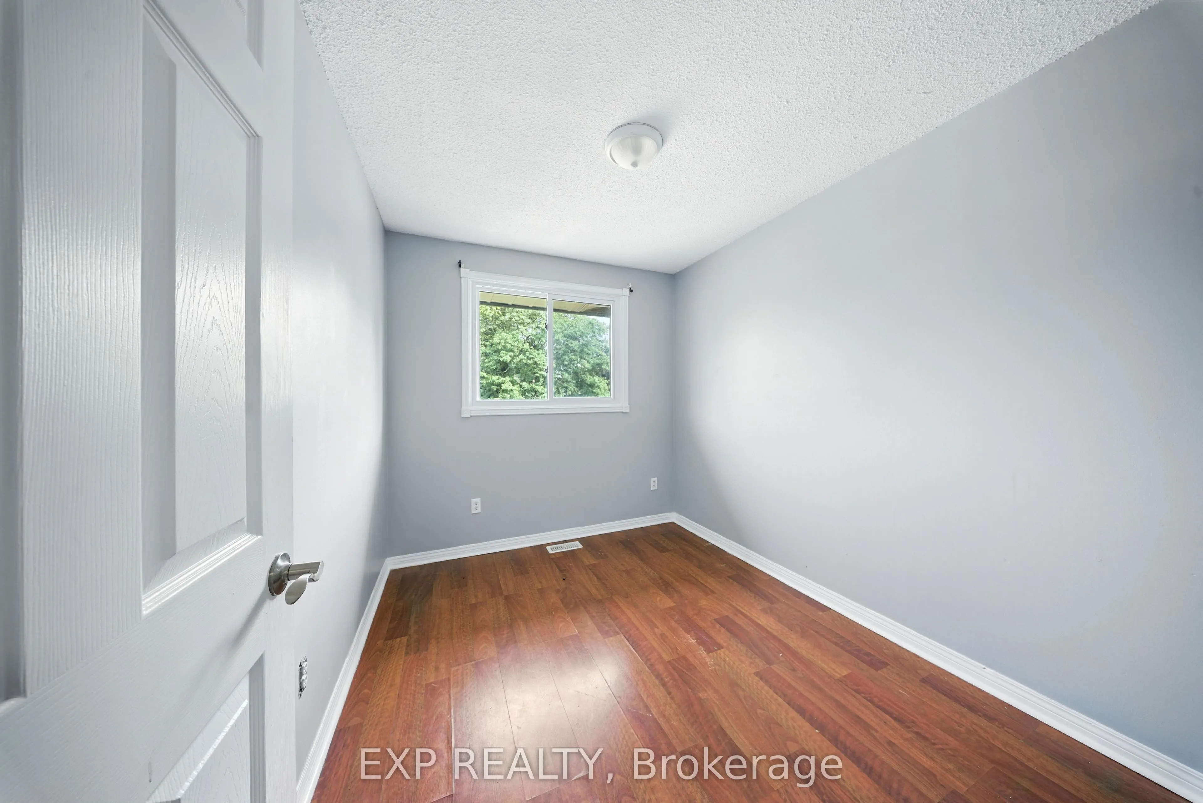 8 Woods End