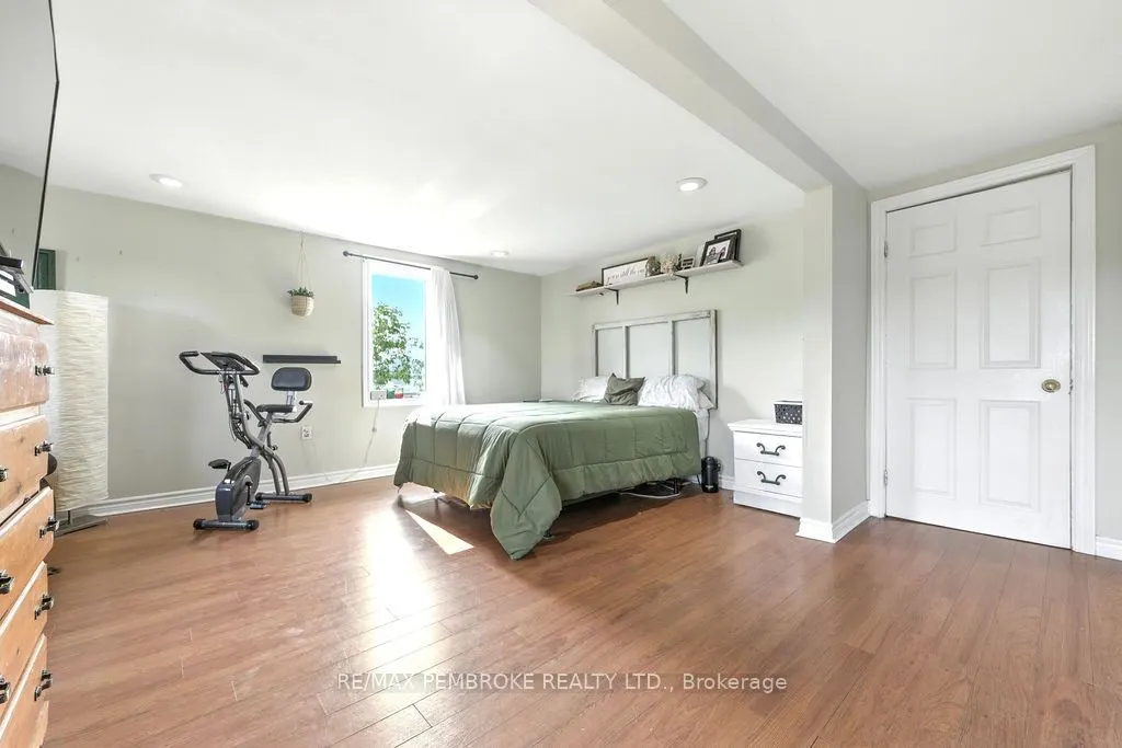 1298 Black Bay Road