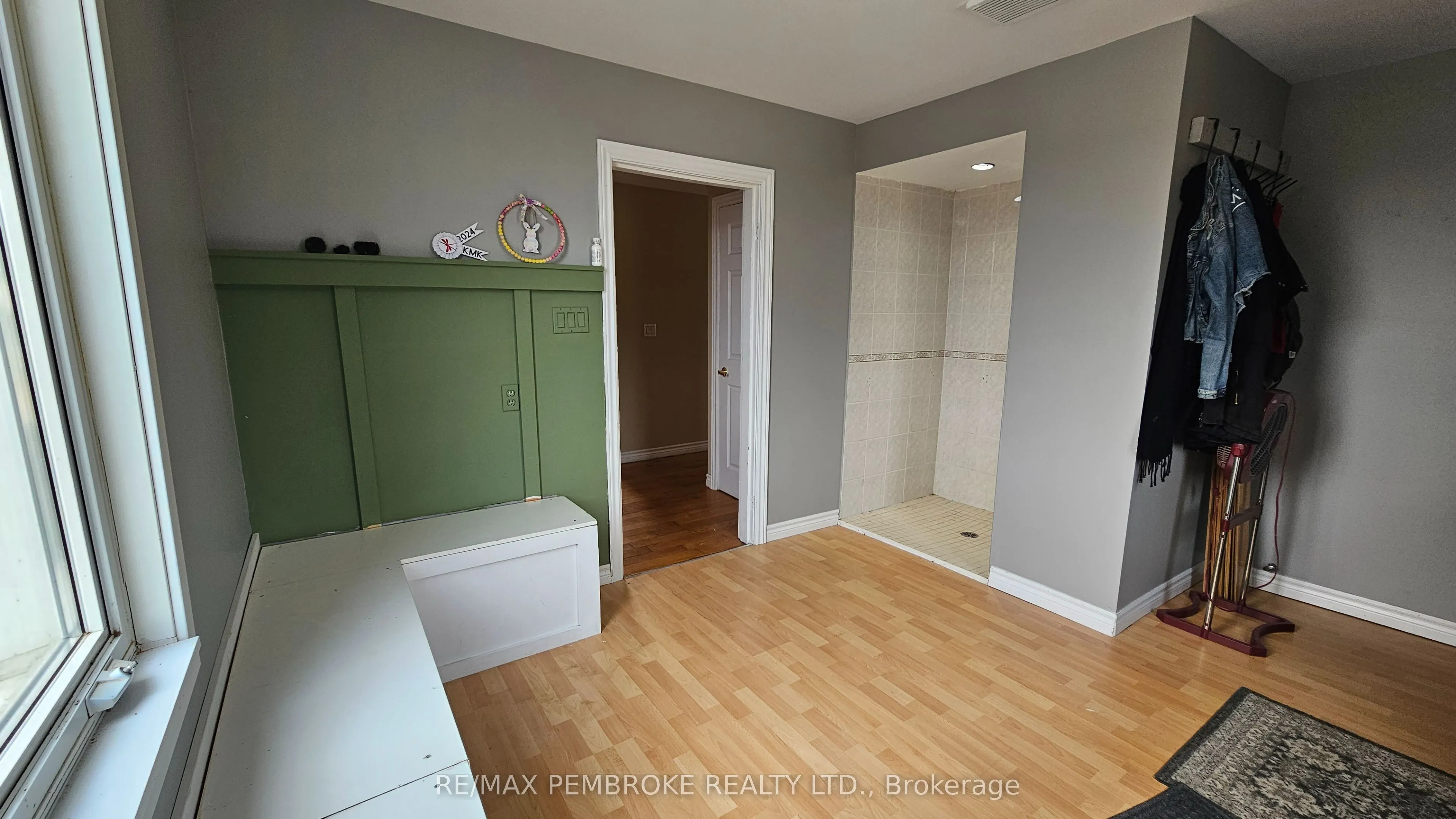 1298 Black Bay Road