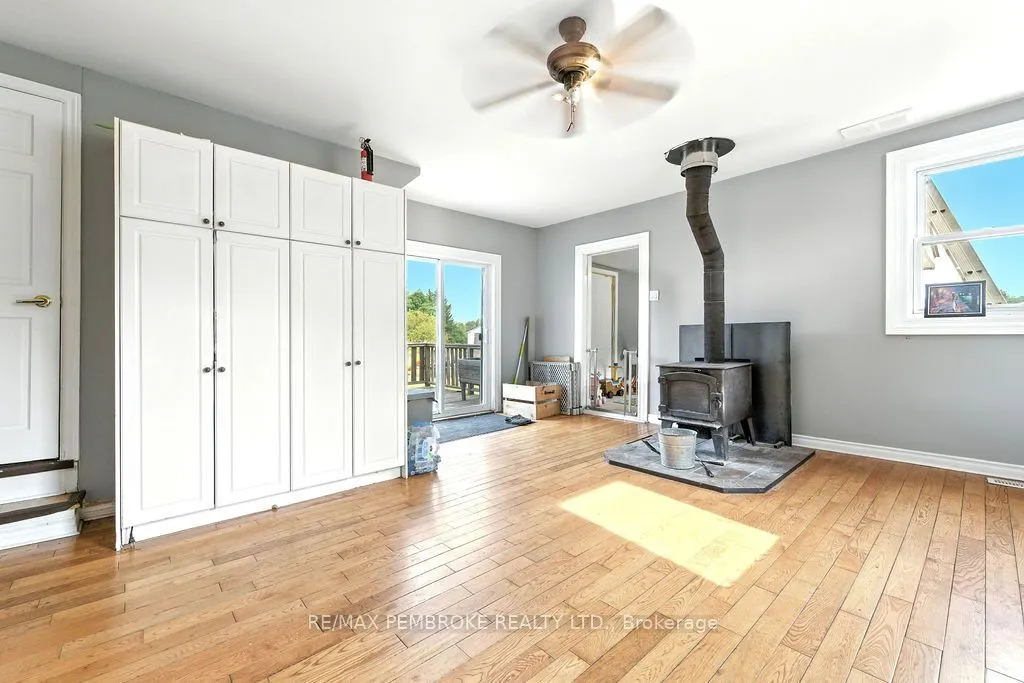 1298 Black Bay Road