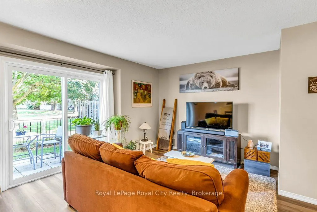 240 London Road W, #38