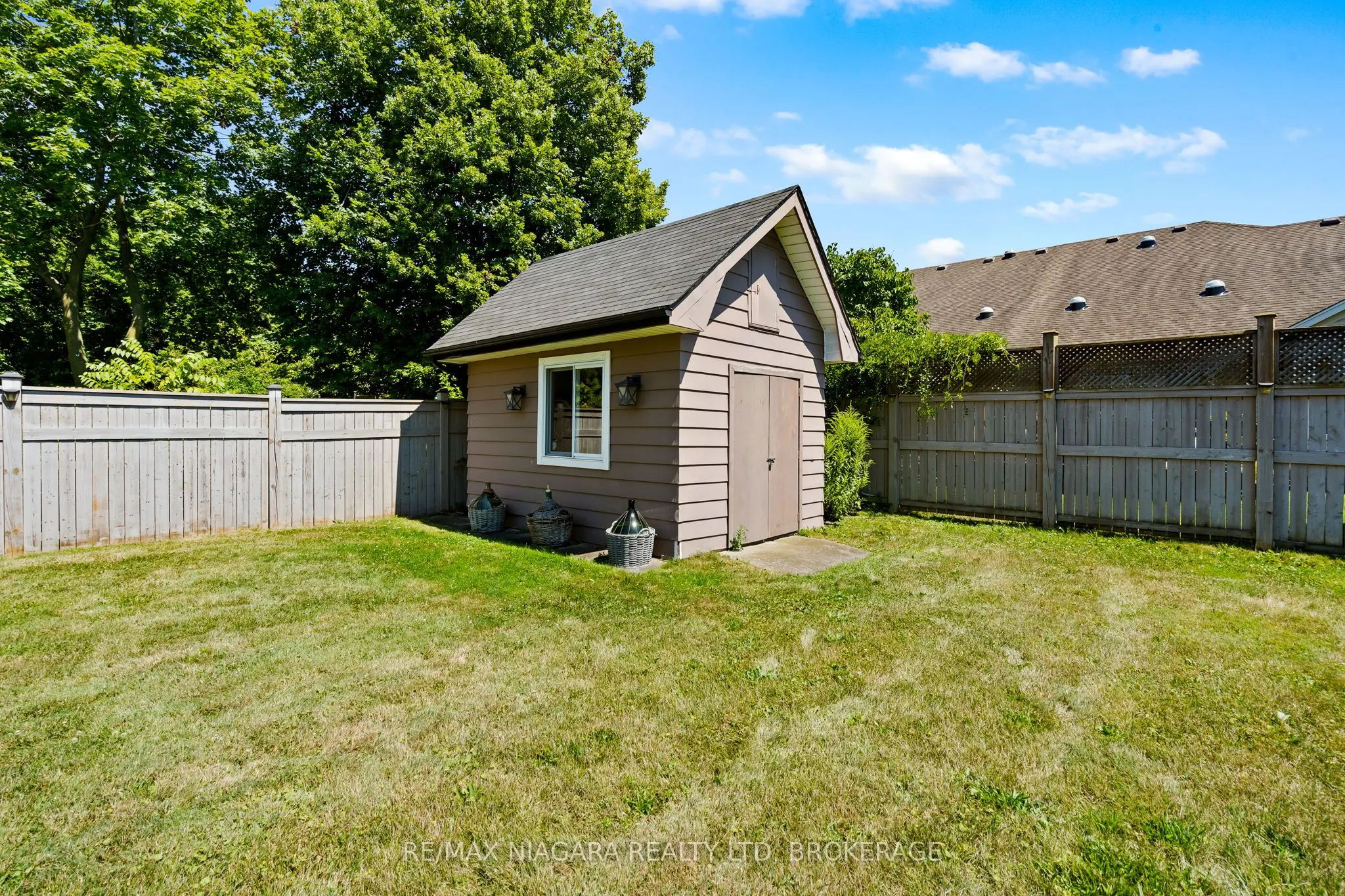 1427 Niagara Stone Road