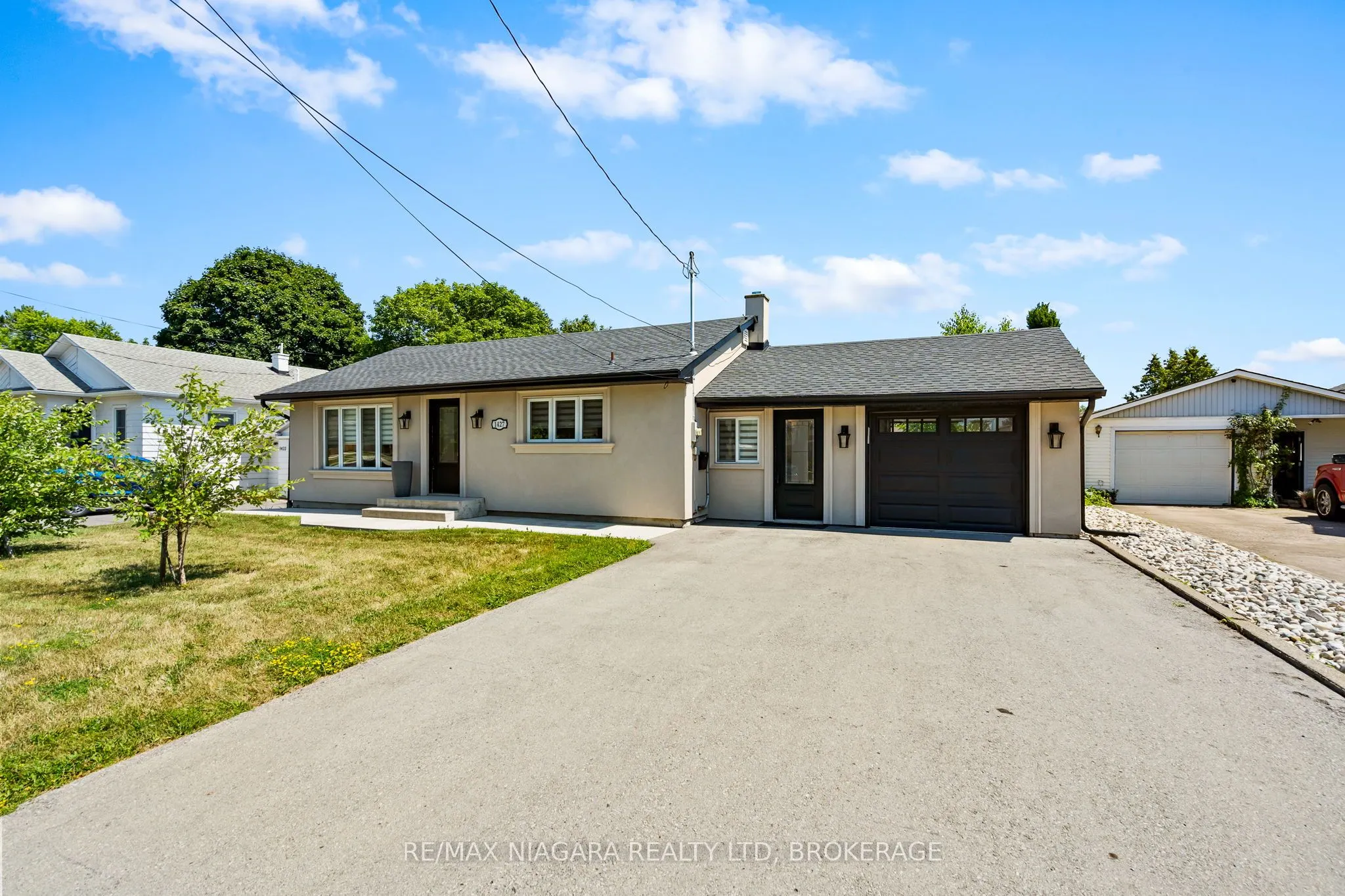 1427 Niagara Stone Road