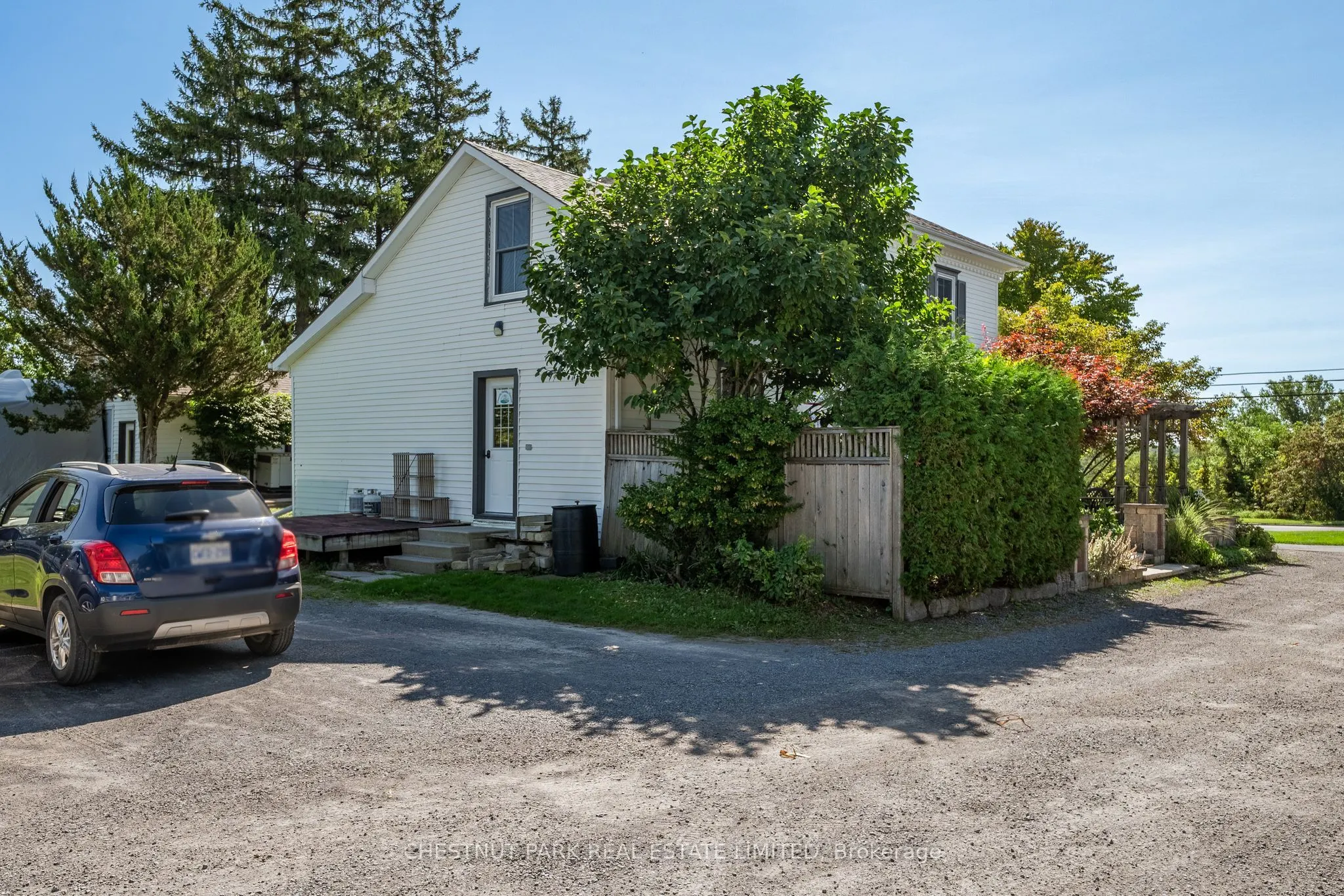 13360 Loyalist Parkway
