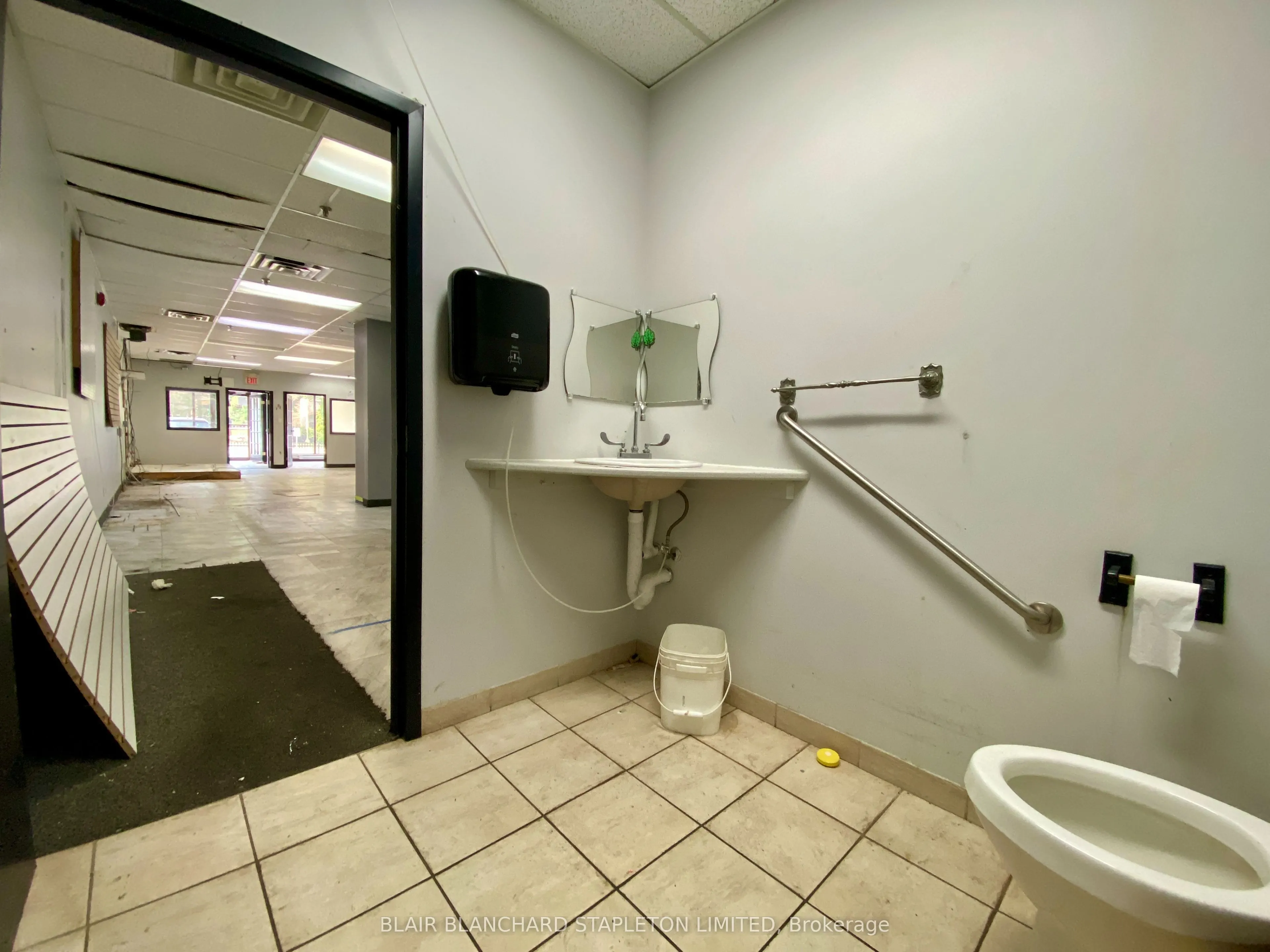 875 Main Street W, #L2 03