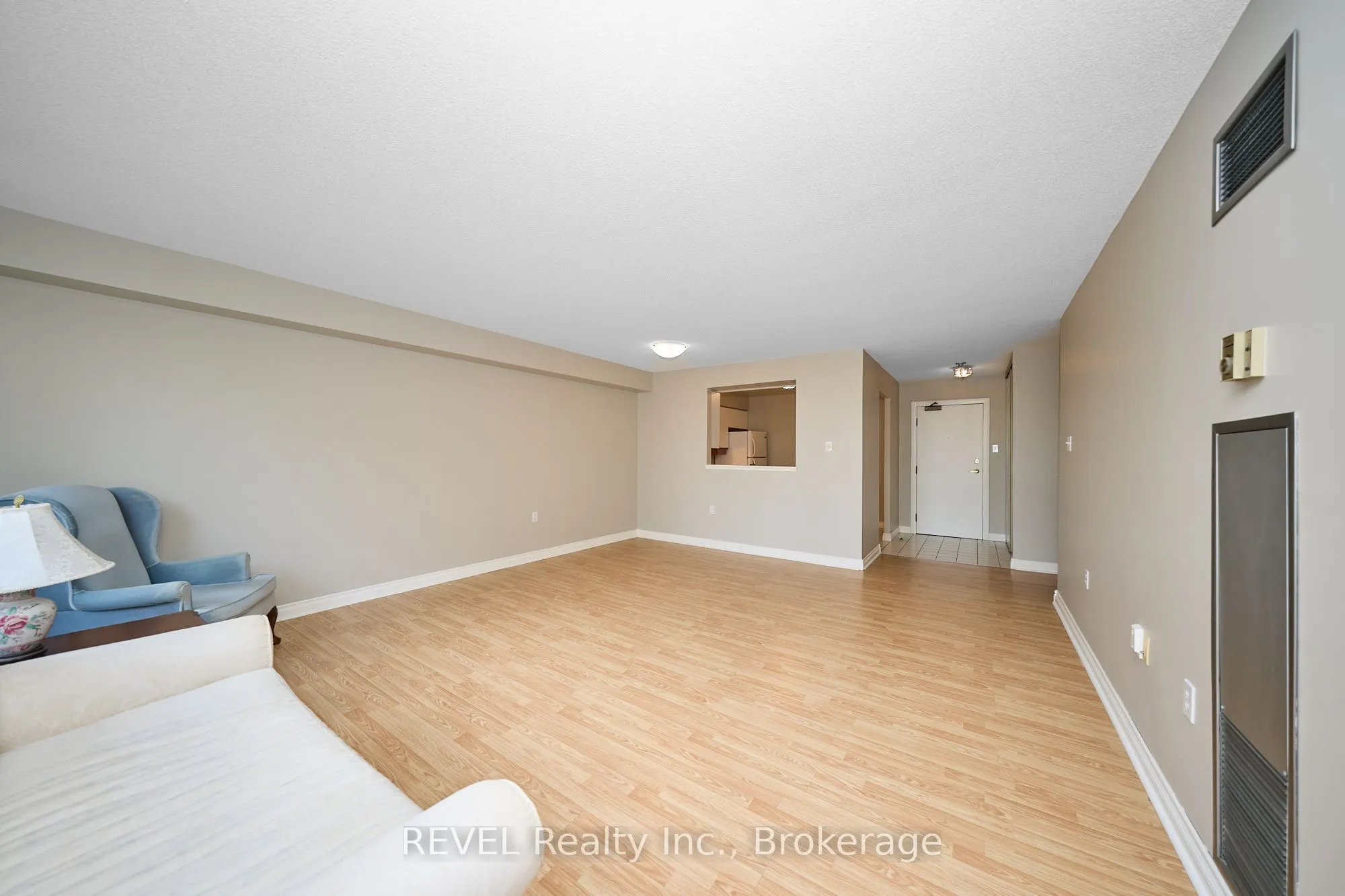 5100 Dorchester Road, #206