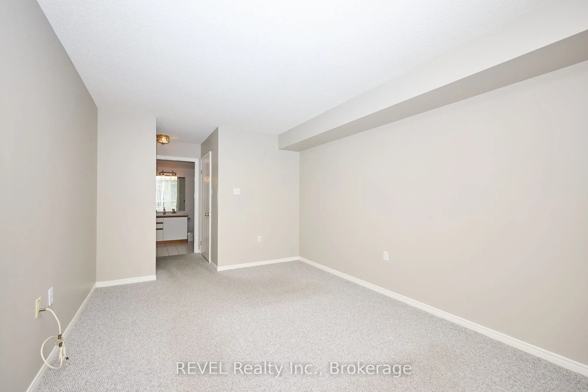 5100 Dorchester Road, #206