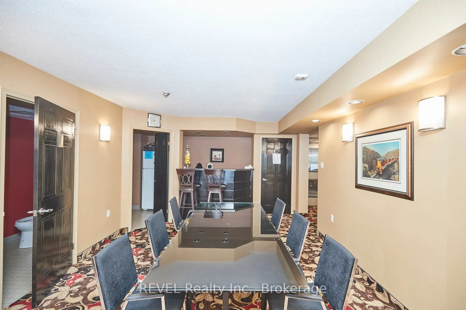 5100 Dorchester Road, #206