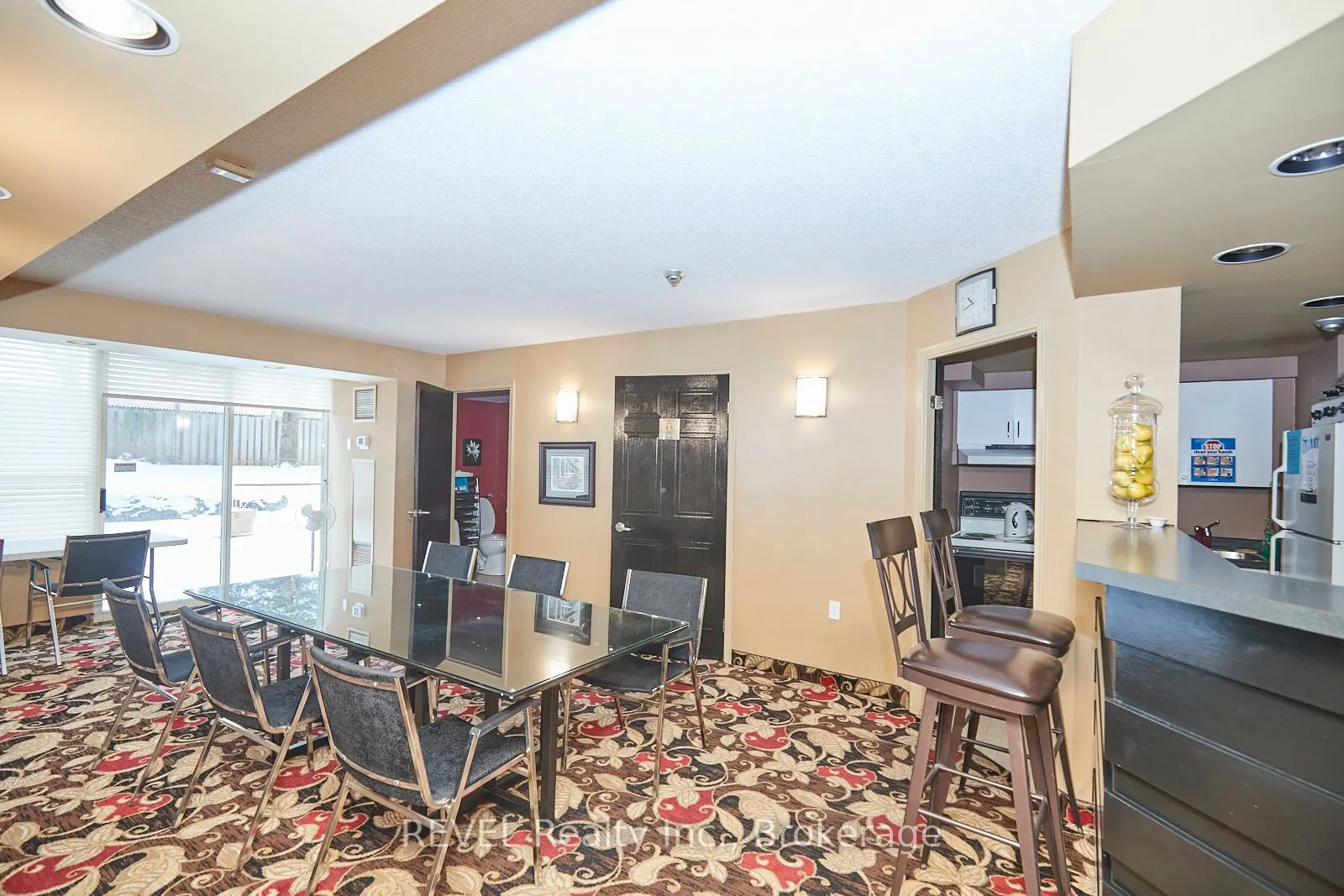 5100 Dorchester Road, #206