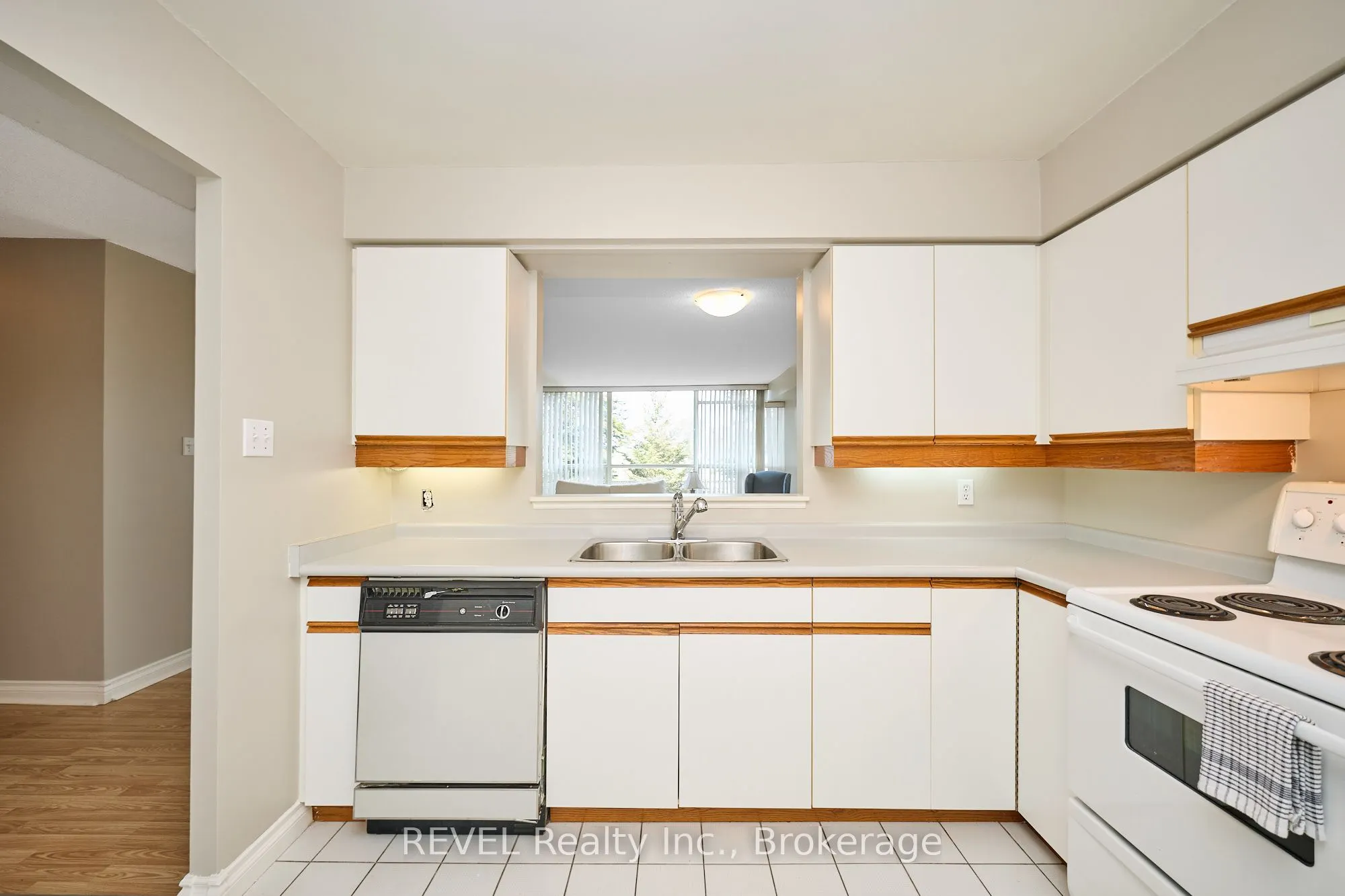 5100 Dorchester Road, #206