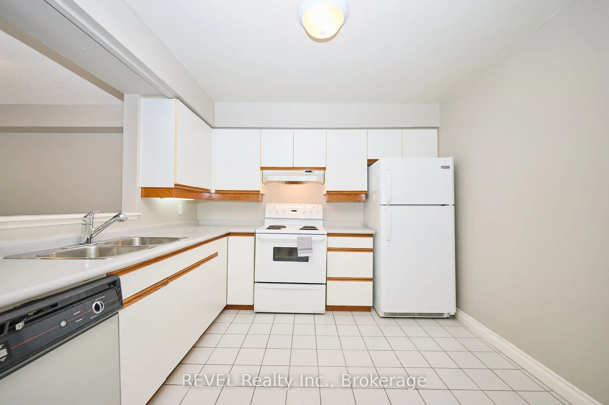 5100 Dorchester Road, #206