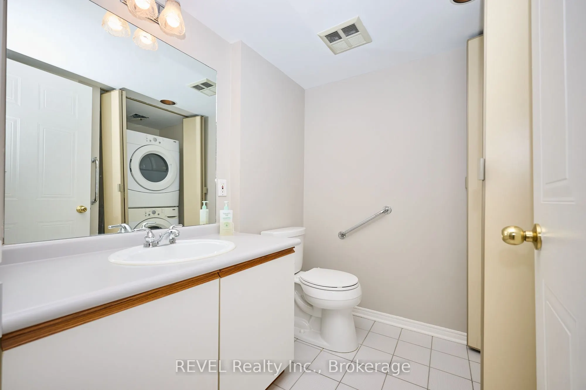 5100 Dorchester Road, #206