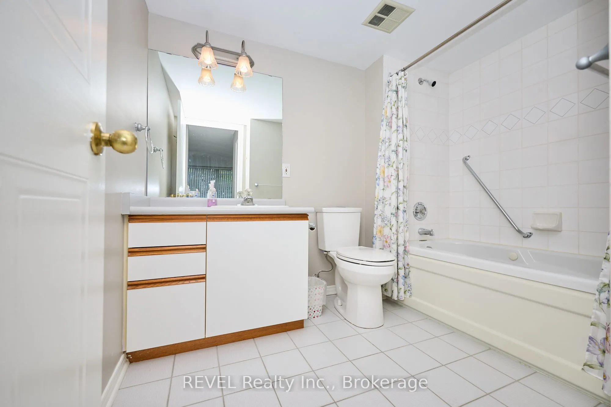 5100 Dorchester Road, #206