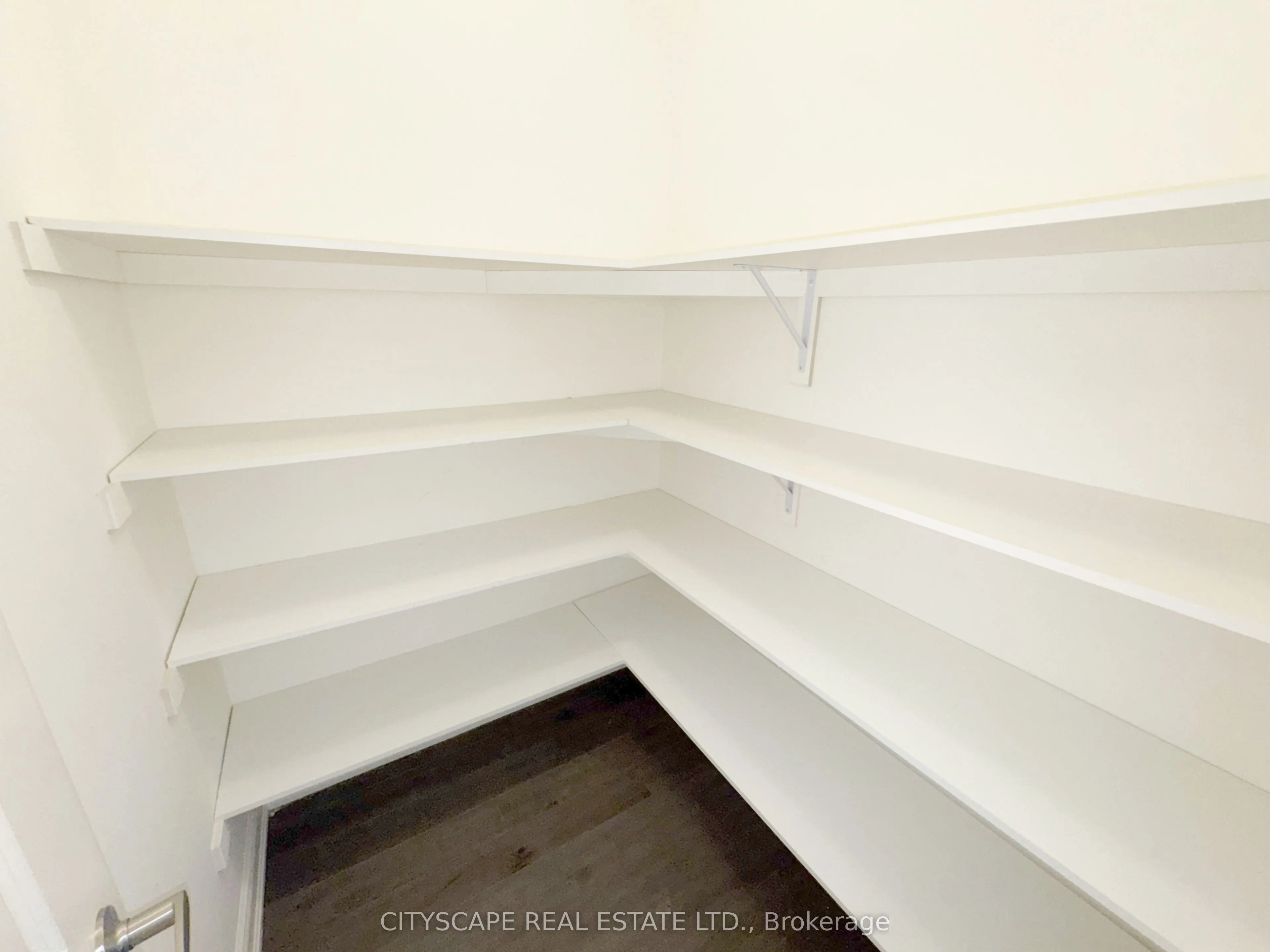 76 Elstone Place