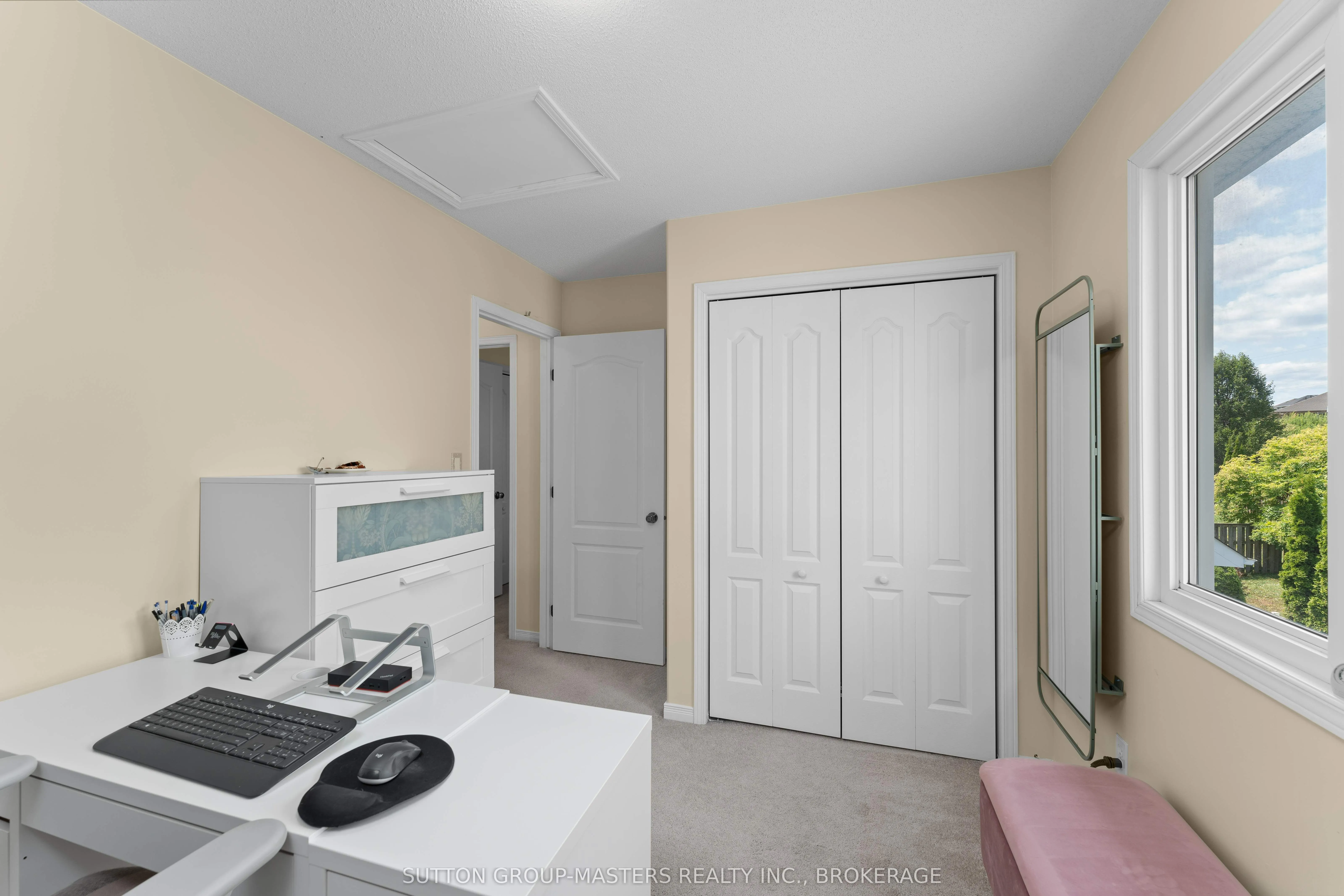 1183 Pixley Place