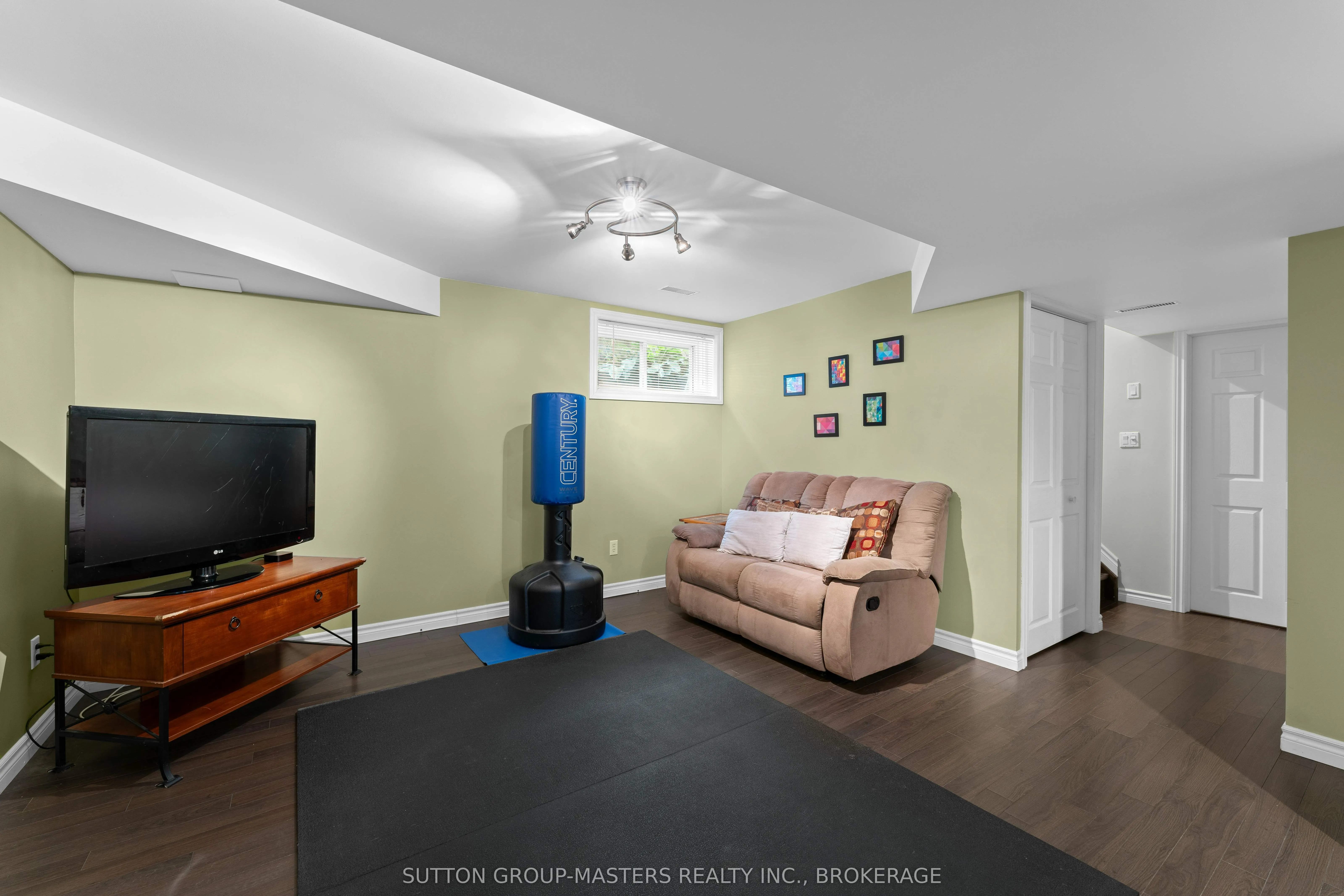 1183 Pixley Place