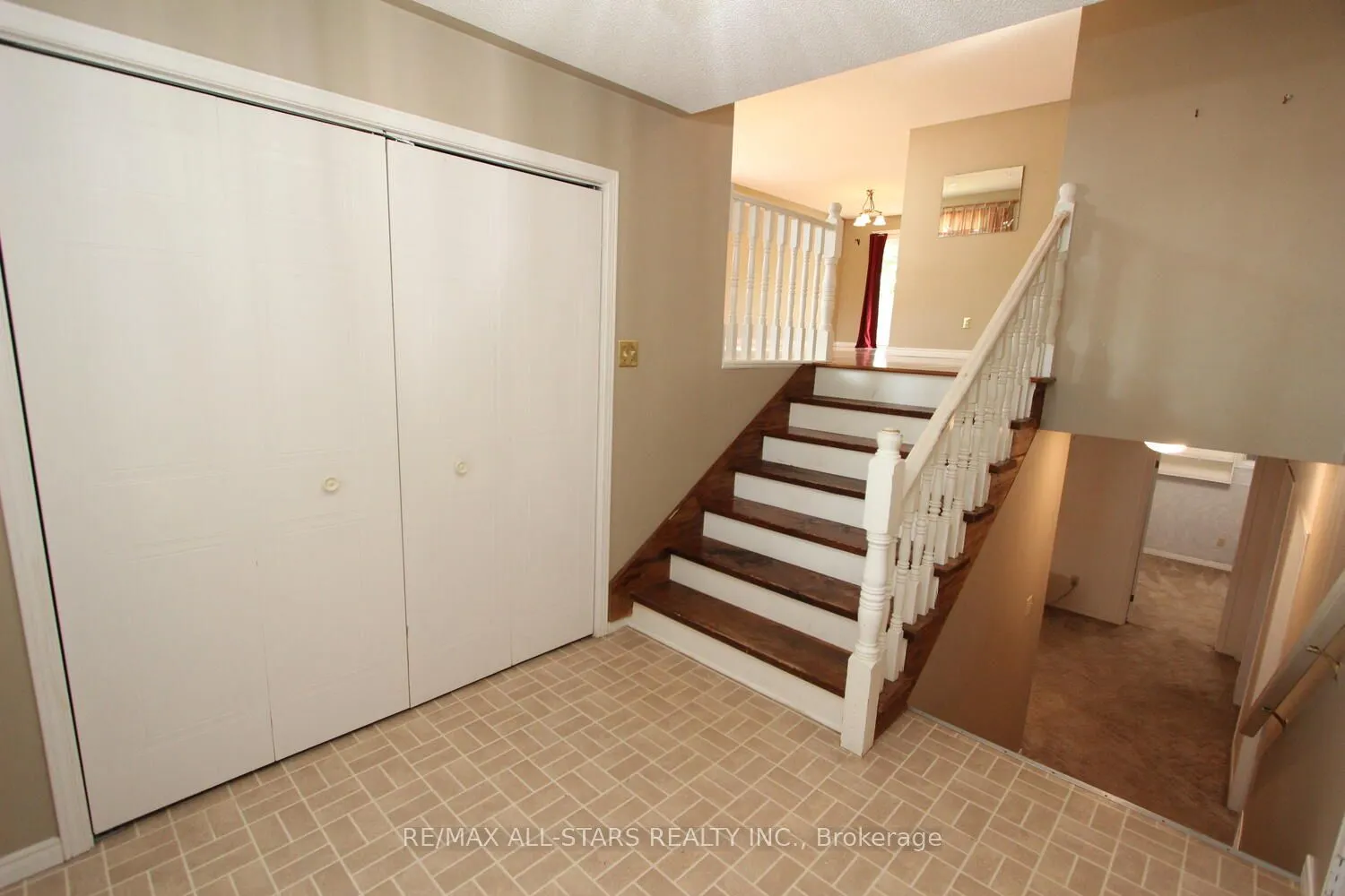 47 Cedartree Lane
