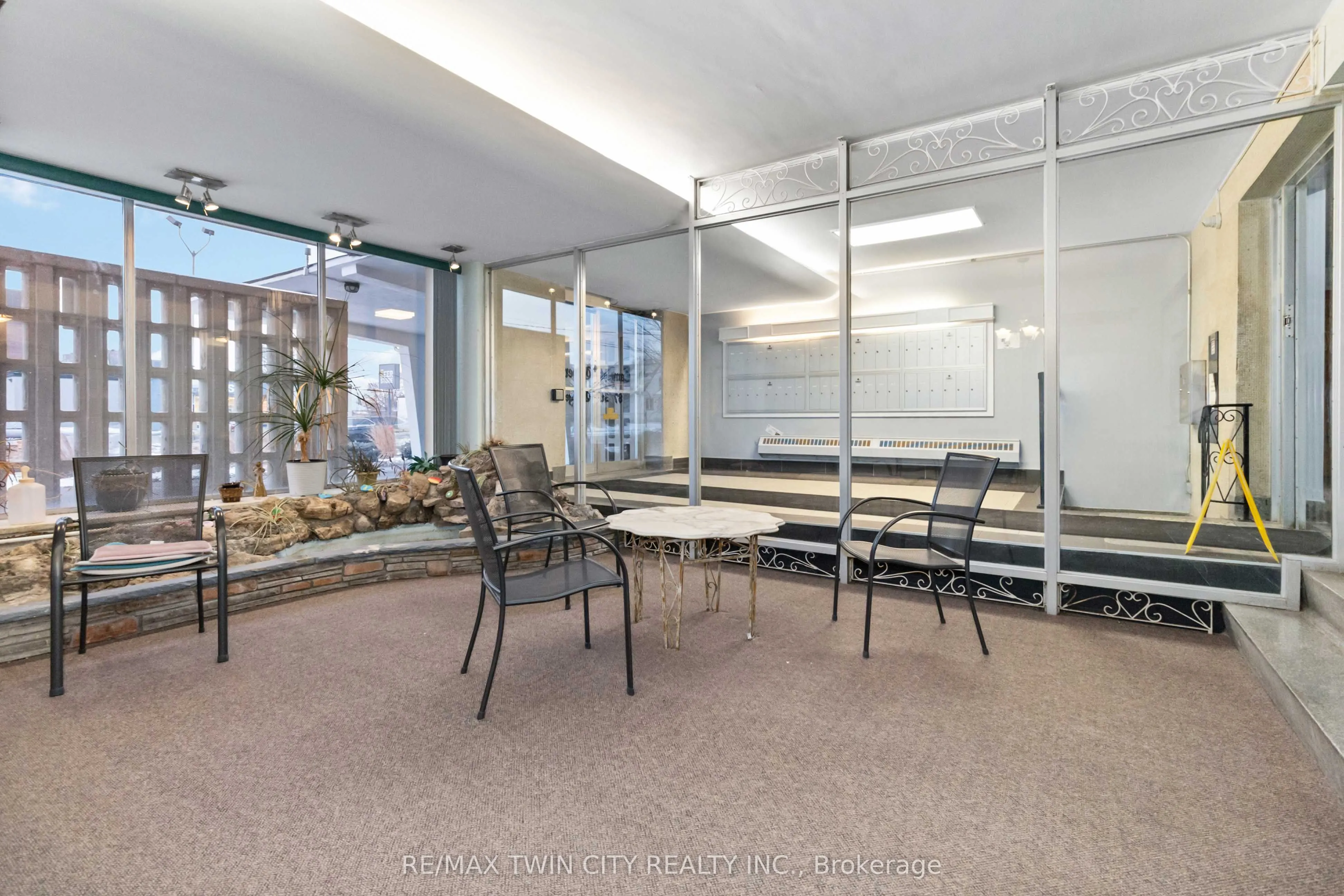 87 St George Street, #604