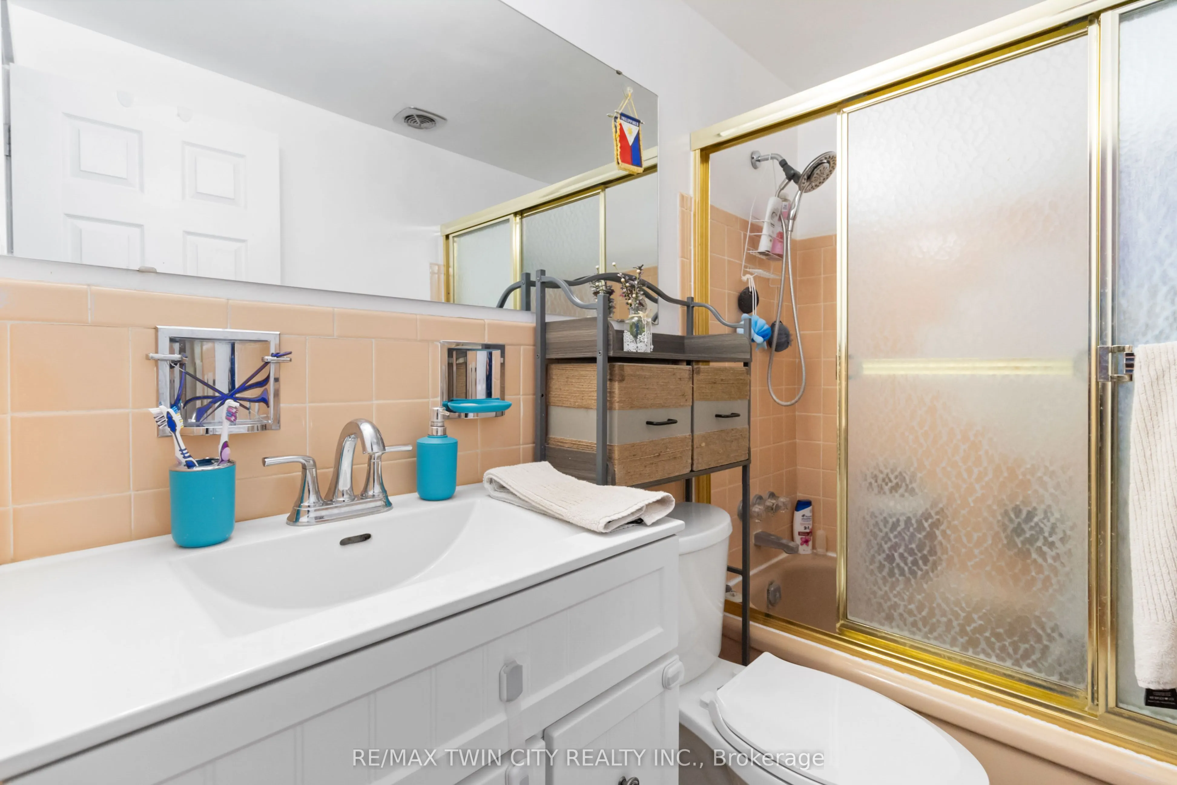 87 St George Street, #604