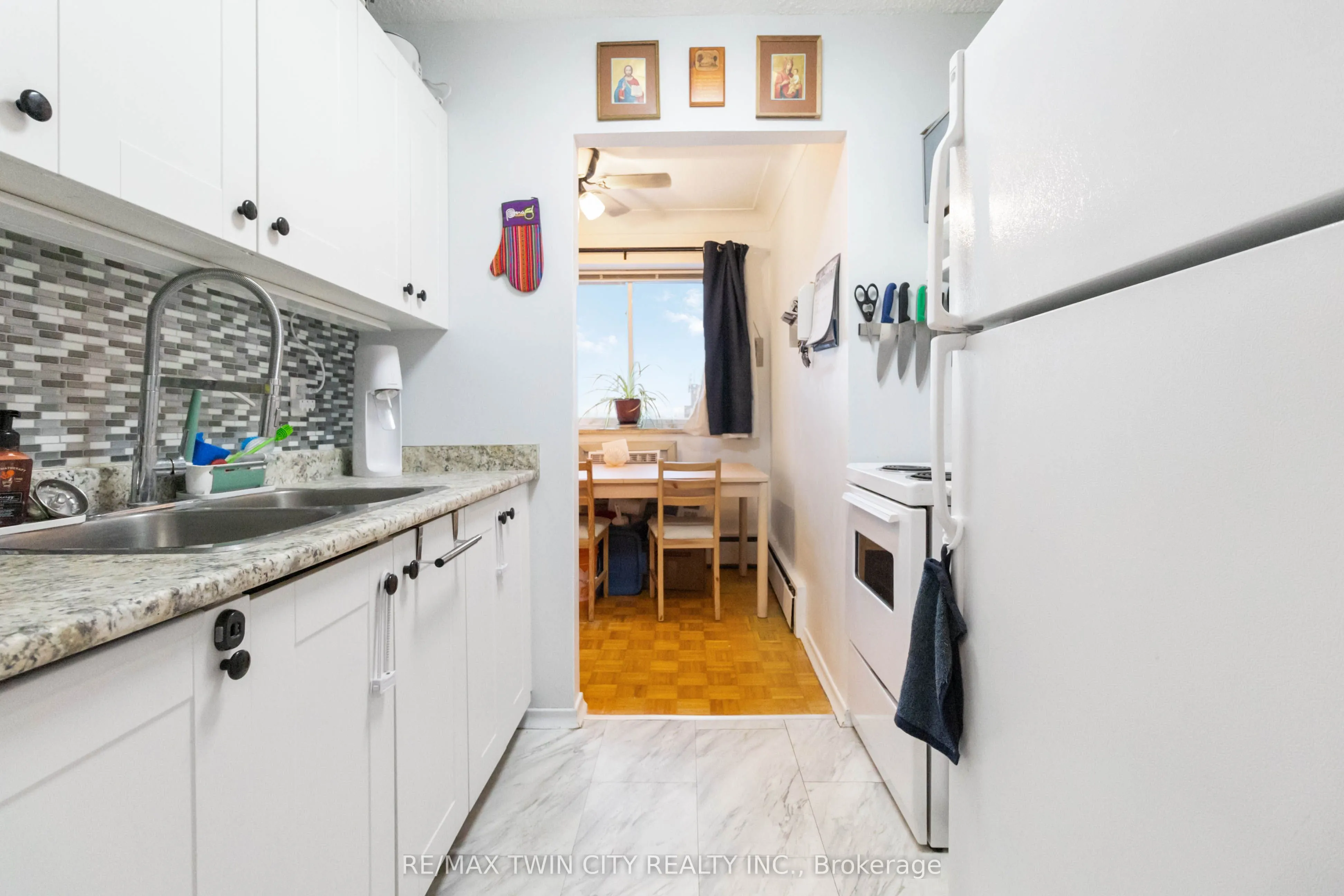 87 St George Street, #604